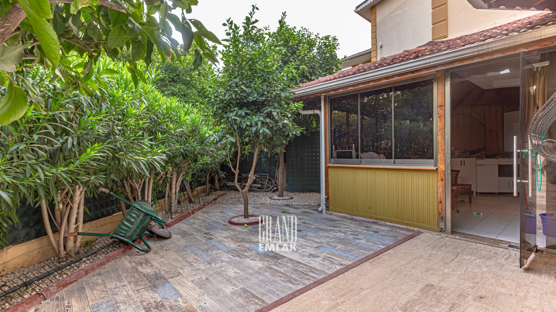 Kadriye’de Site İçerisinde Müstakil Havuzlu 4+1 Satılık Villa (21)