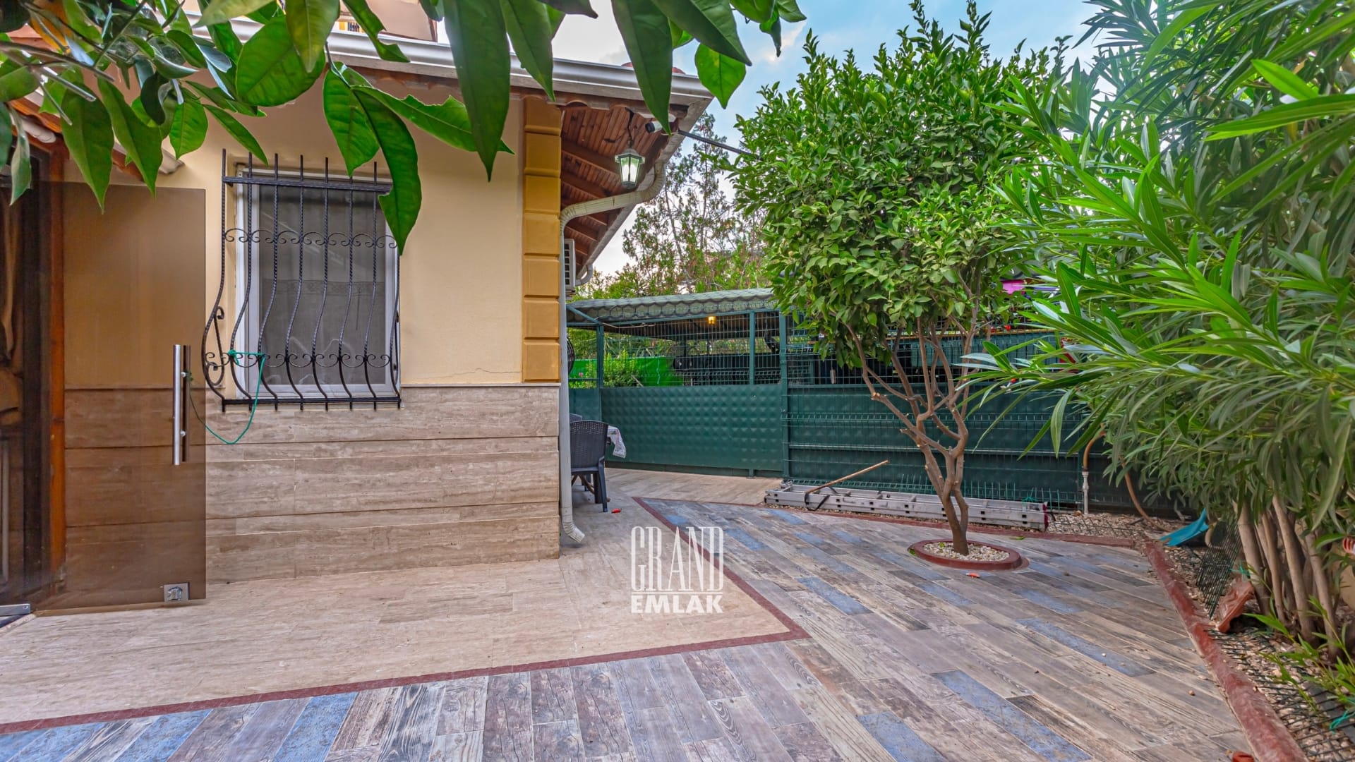 Kadriye’de Site İçerisinde Müstakil Havuzlu 4+1 Satılık Villa (22)