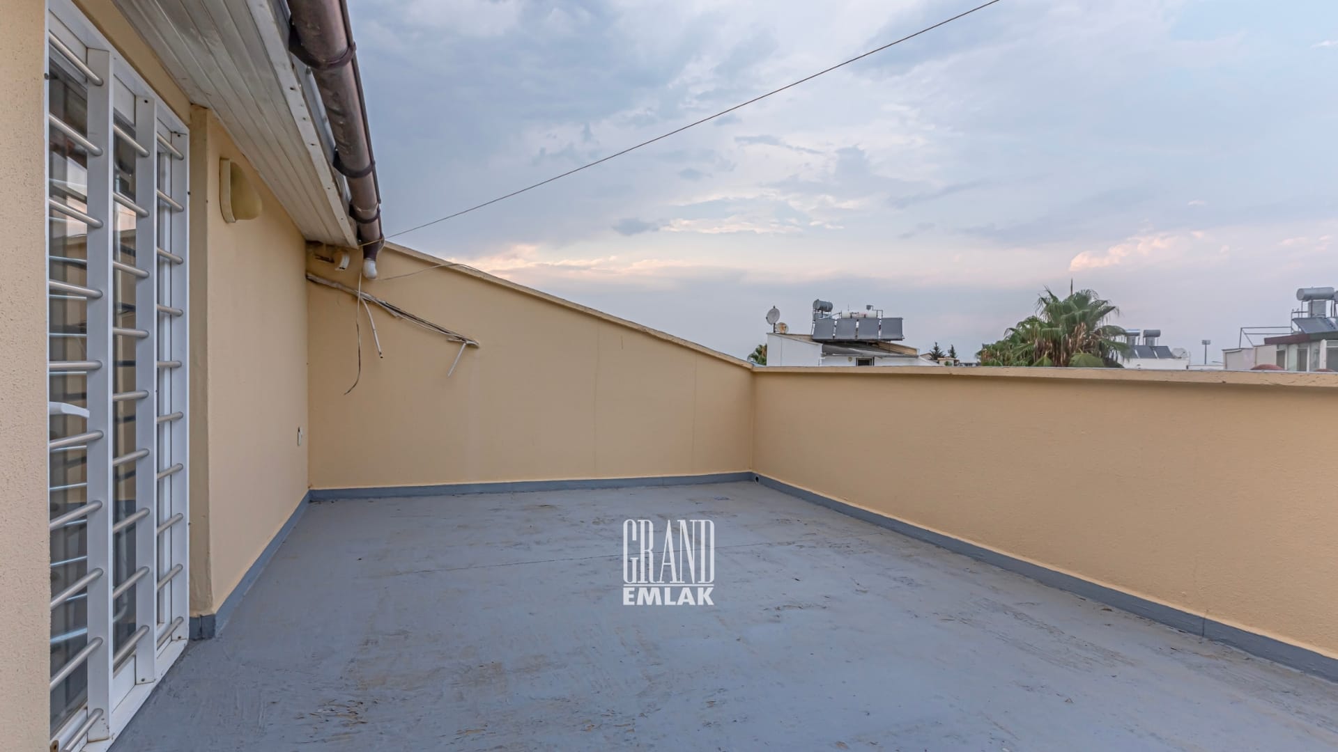 Kadriye’de Site İçerisinde Müstakil Havuzlu 4+1 Satılık Villa (3)