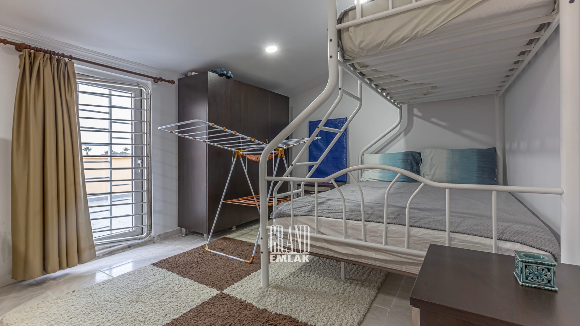 Kadriye’de Site İçerisinde Müstakil Havuzlu 4+1 Satılık Villa (6)