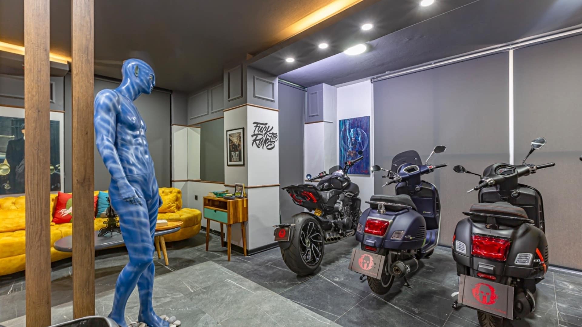 Antalya Barınaklar’da, Deniz Manzaralı 100 M2 Satılık Dükkan (29)