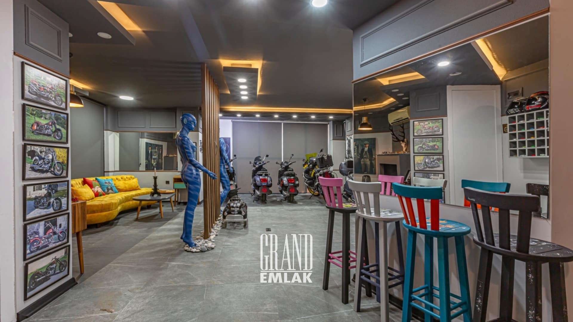 Antalya Barınaklar’da, Deniz Manzaralı 100 M2 Satılık Dükkan (33)