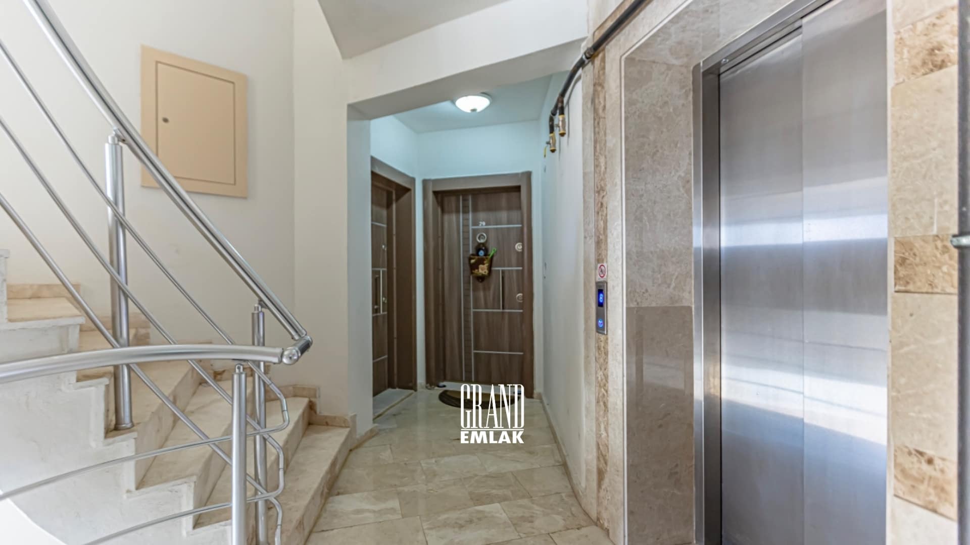 Antalya Kundu da Satılık Ful Eşyalı 1+1 daire logolu (21)