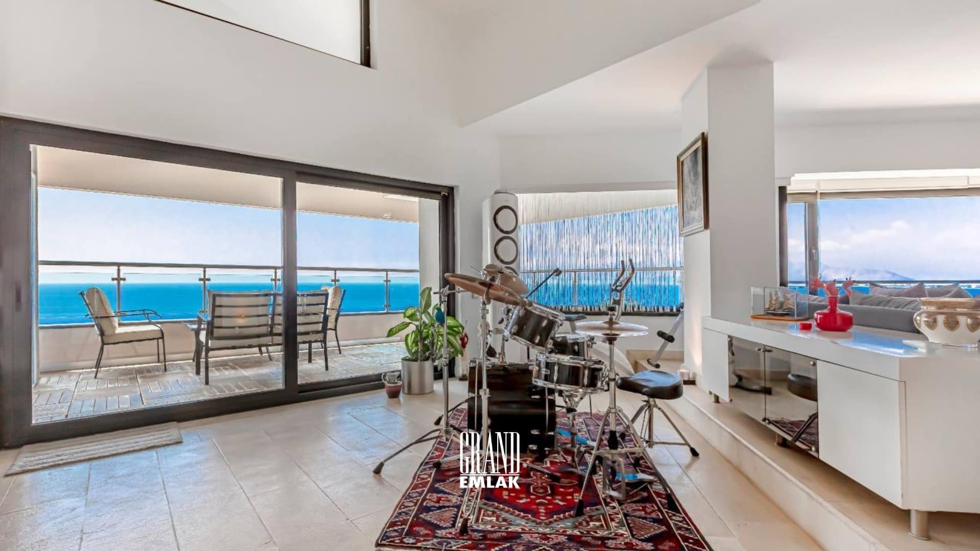 Lara Yeşilbahçe’de Denize Sıfır Lüks 3+1 Satılık Dubleks Daire (faruk kadam) (10)