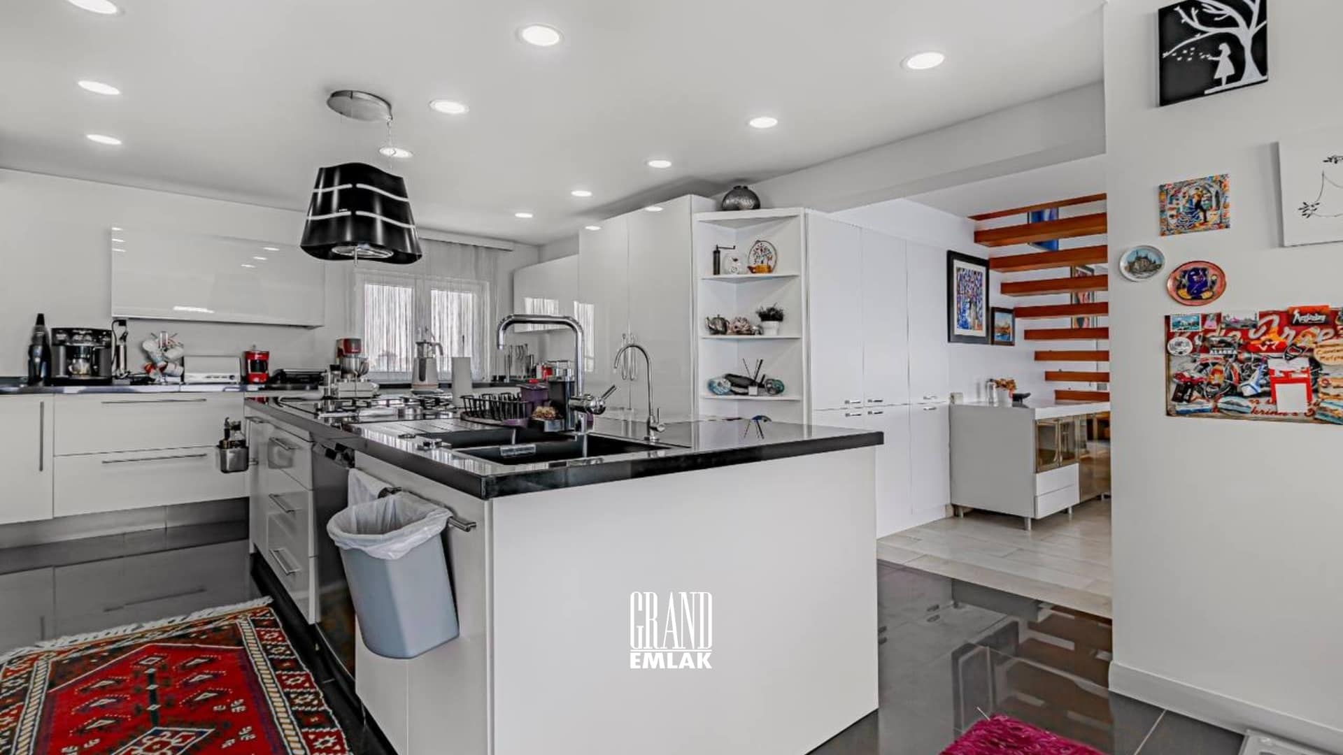 Lara Yeşilbahçe’de Denize Sıfır Lüks 3+1 Satılık Dubleks Daire (faruk kadam) (12)