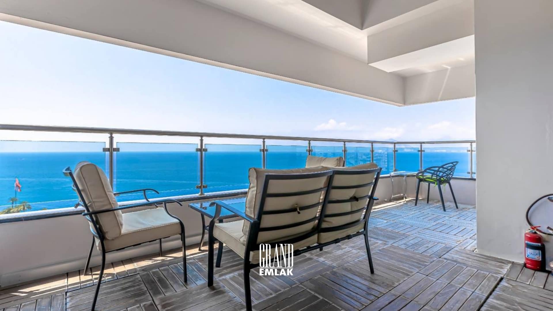 Lara Yeşilbahçe’de Denize Sıfır Lüks 3+1 Satılık Dubleks Daire (faruk kadam) (18)