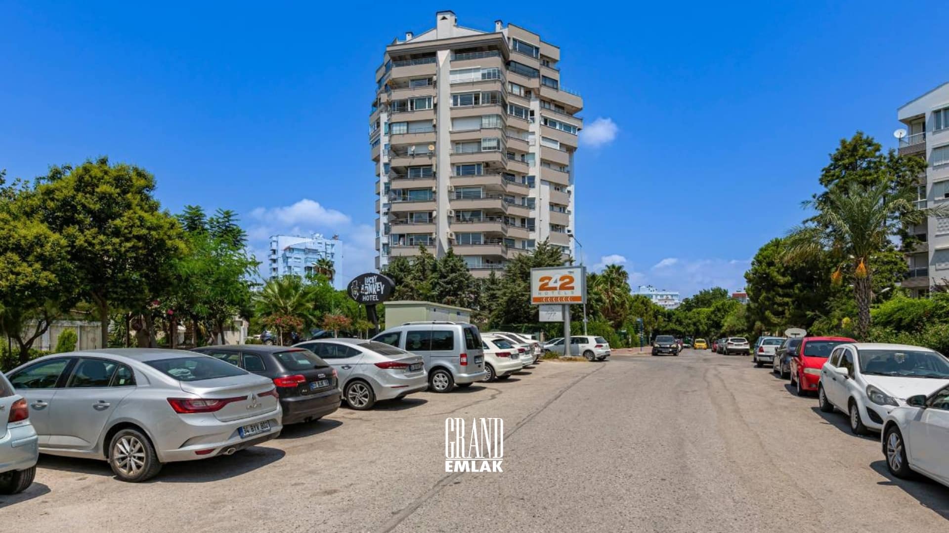 Lara Yeşilbahçe’de Denize Sıfır Lüks 3+1 Satılık Dubleks Daire (faruk kadam) (2)