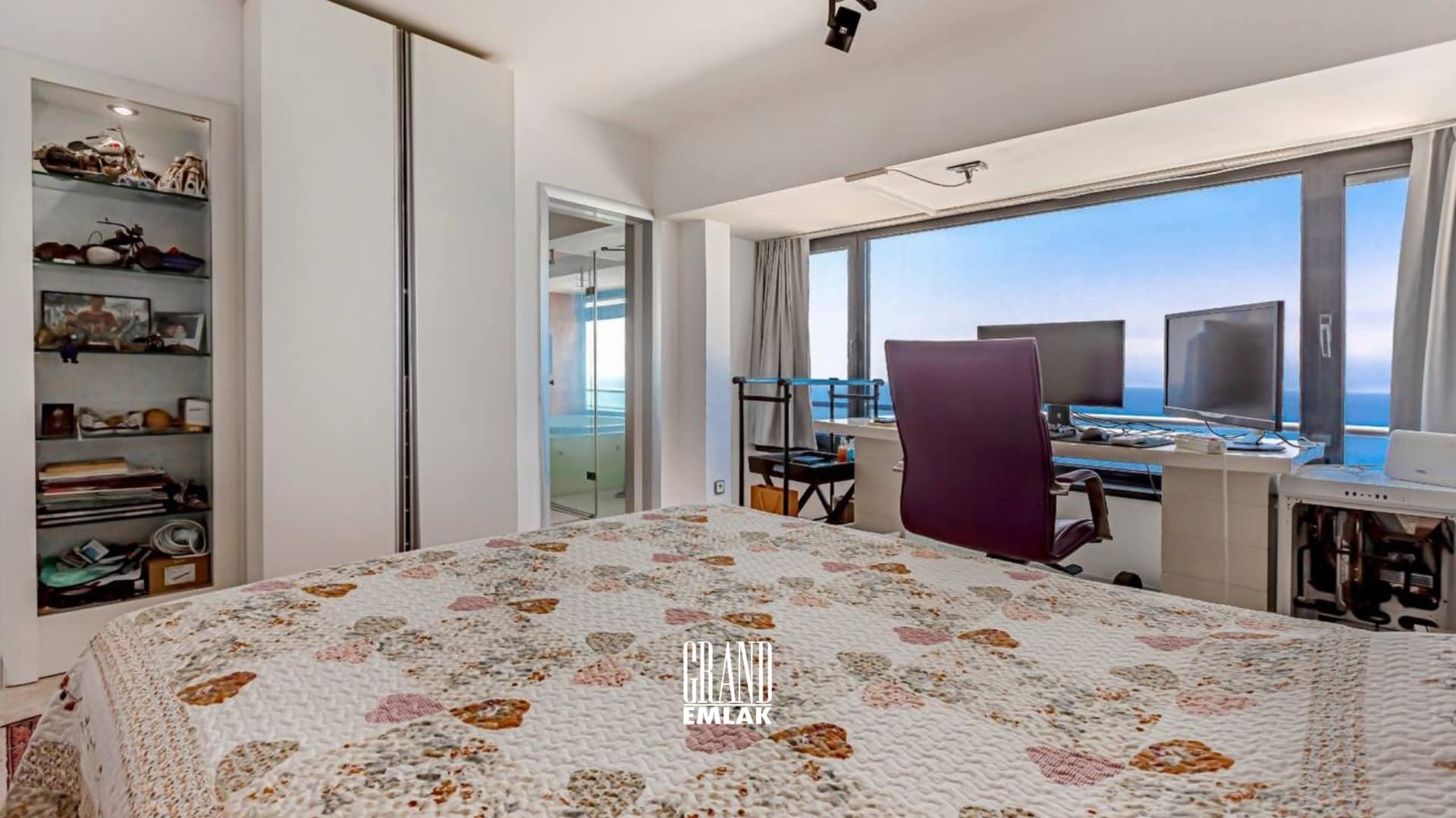 Lara Yeşilbahçe’de Denize Sıfır Lüks 3+1 Satılık Dubleks Daire (faruk kadam) (25)