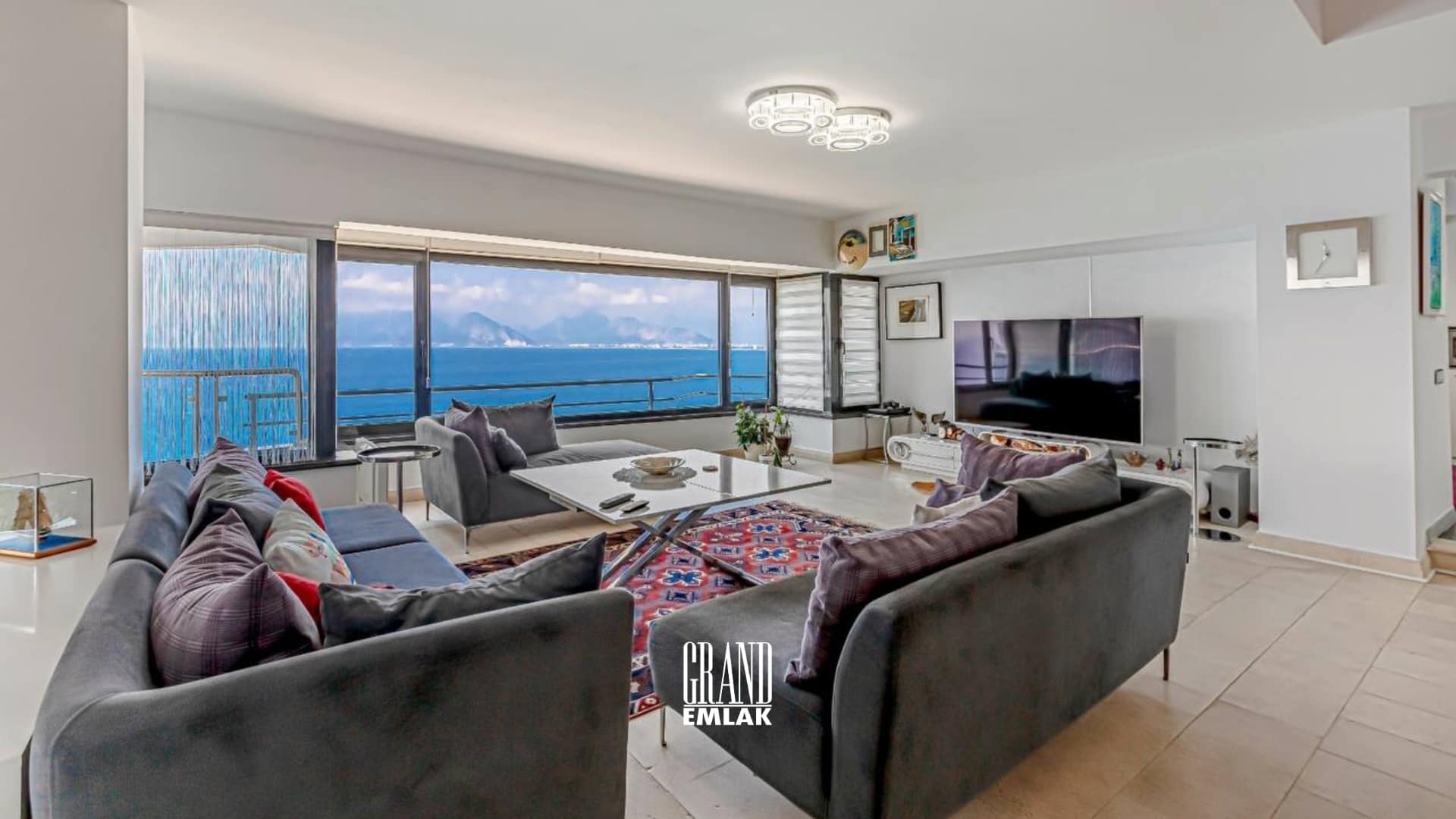 Lara Yeşilbahçe’de Denize Sıfır Lüks 3+1 Satılık Dubleks Daire (faruk kadam) (6)