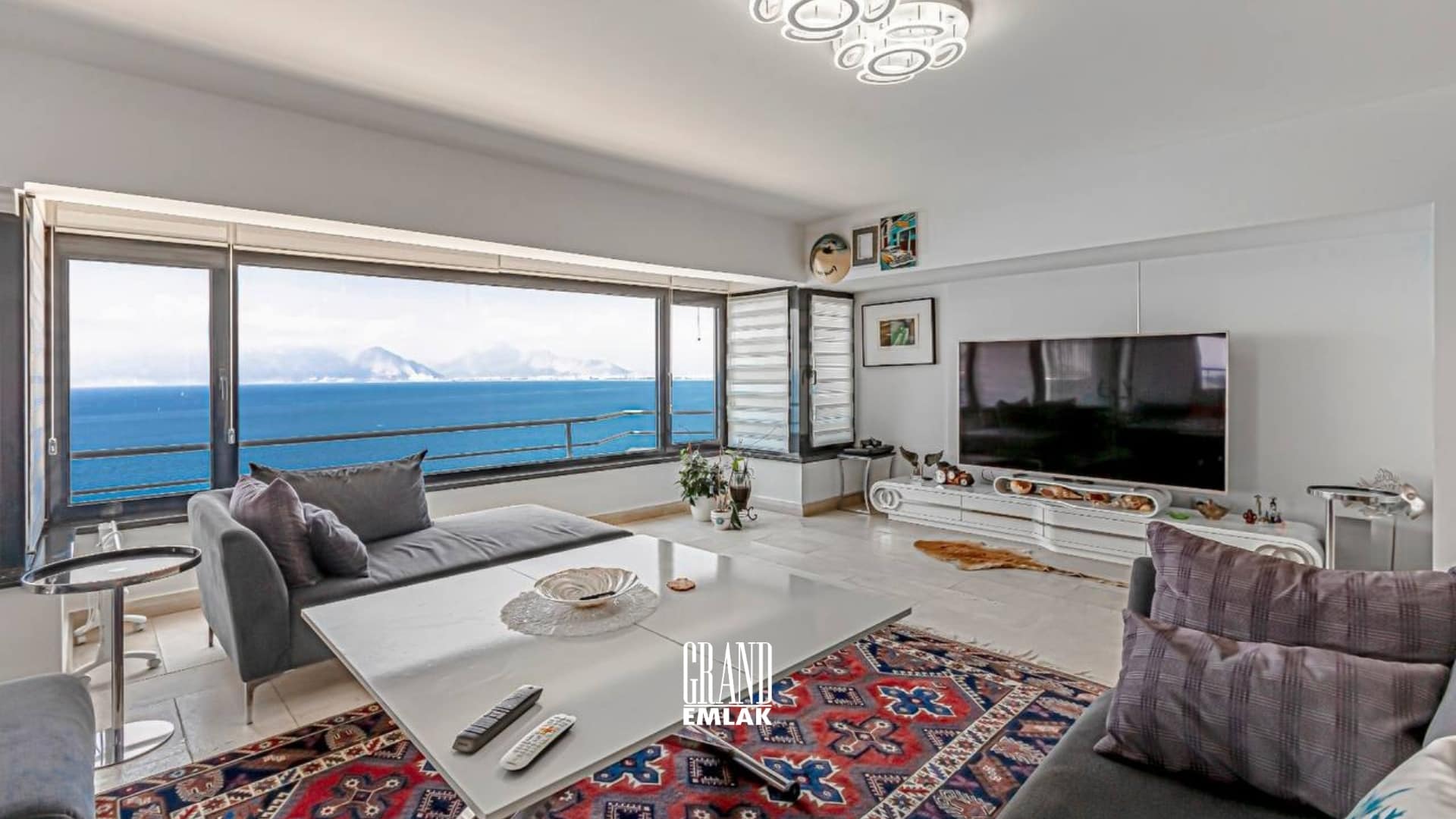 Lara Yeşilbahçe’de Denize Sıfır Lüks 3+1 Satılık Dubleks Daire (faruk kadam) (7)