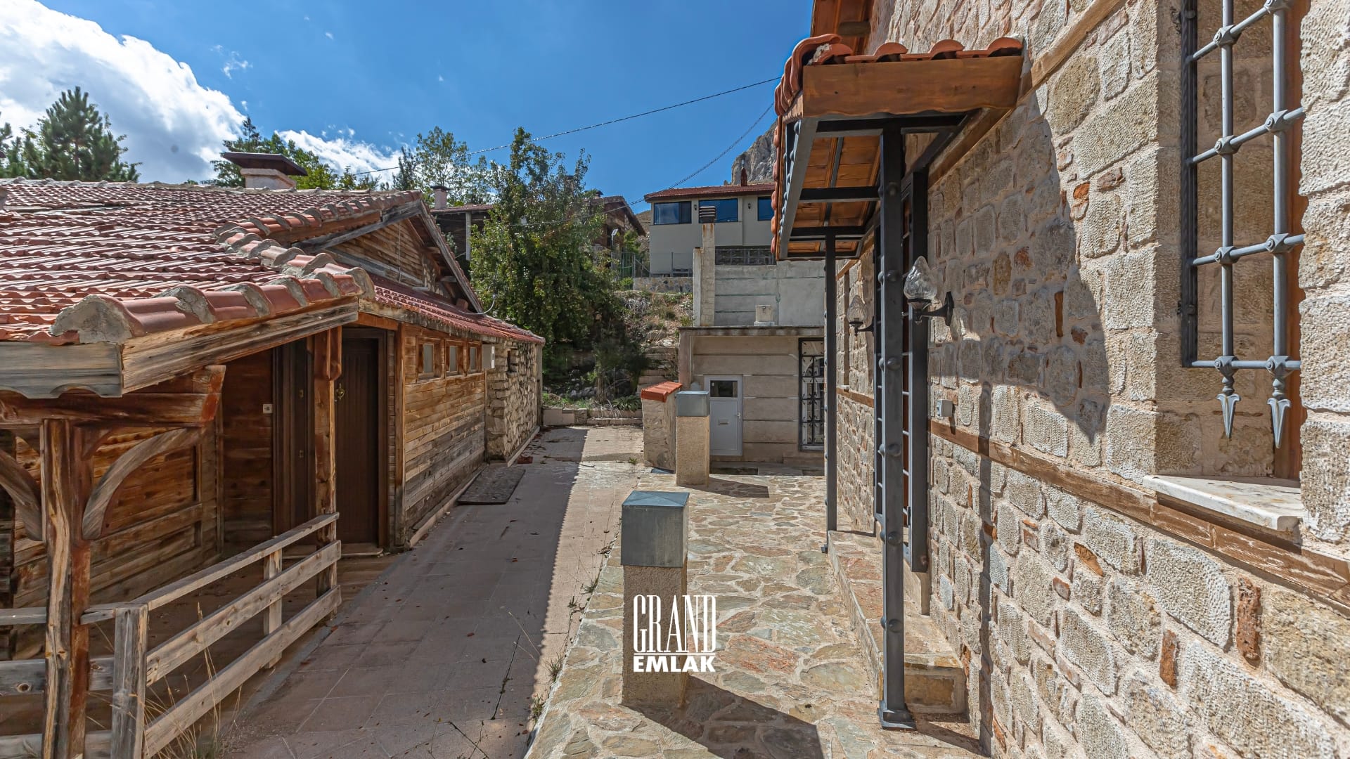 Antalya Saklıkent’te Satılık Emsalsiz Ultra Lüks Dağ Evi (12)