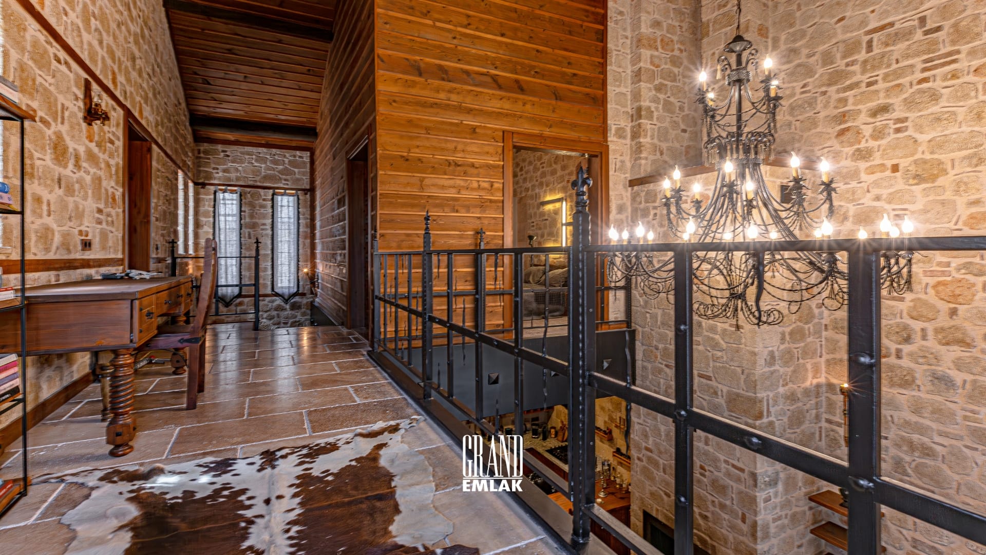 Antalya Saklıkent’te Satılık Emsalsiz Ultra Lüks Dağ Evi (17)