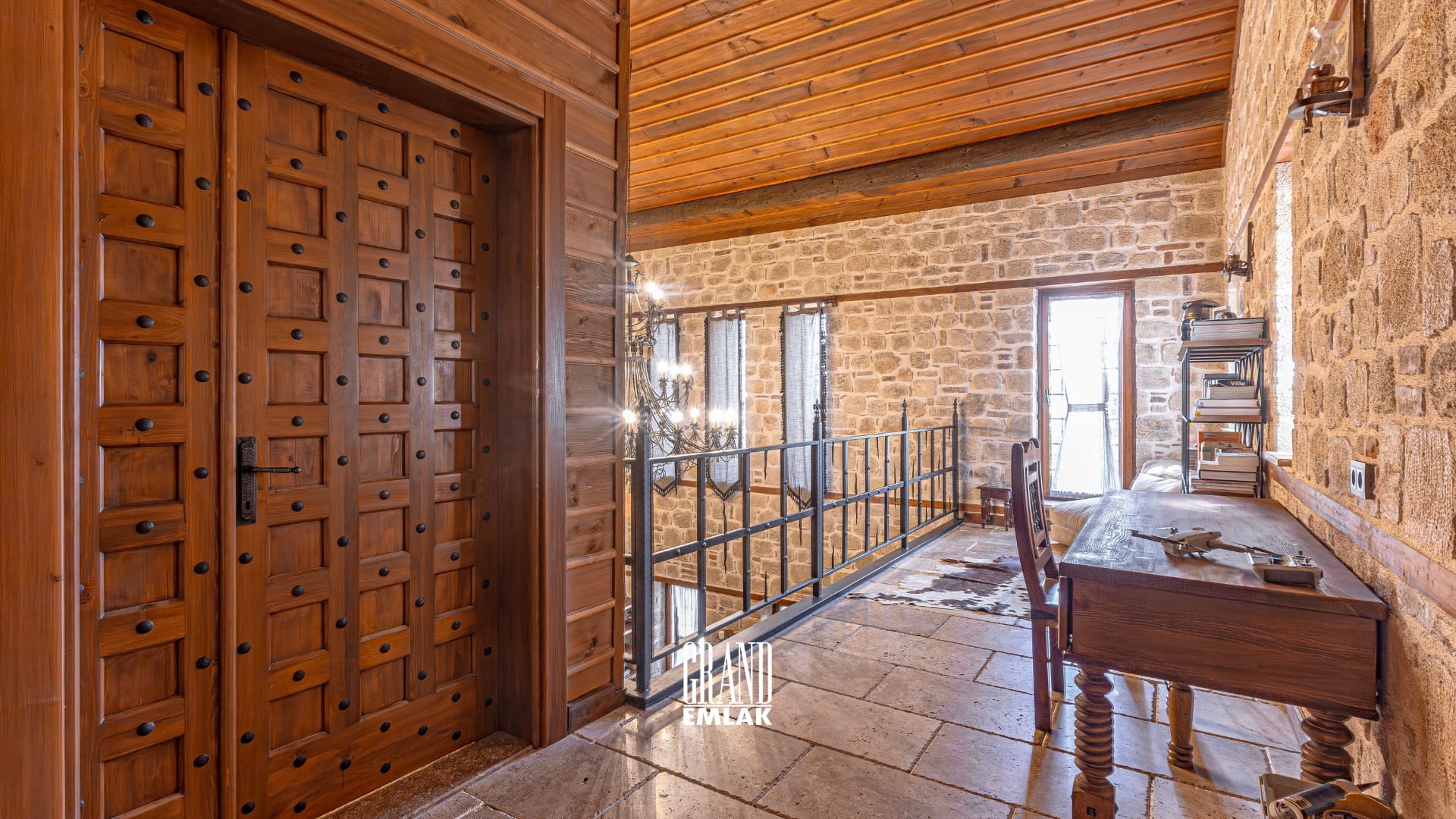 Antalya Saklıkent’te Satılık Emsalsiz Ultra Lüks Dağ Evi (18)