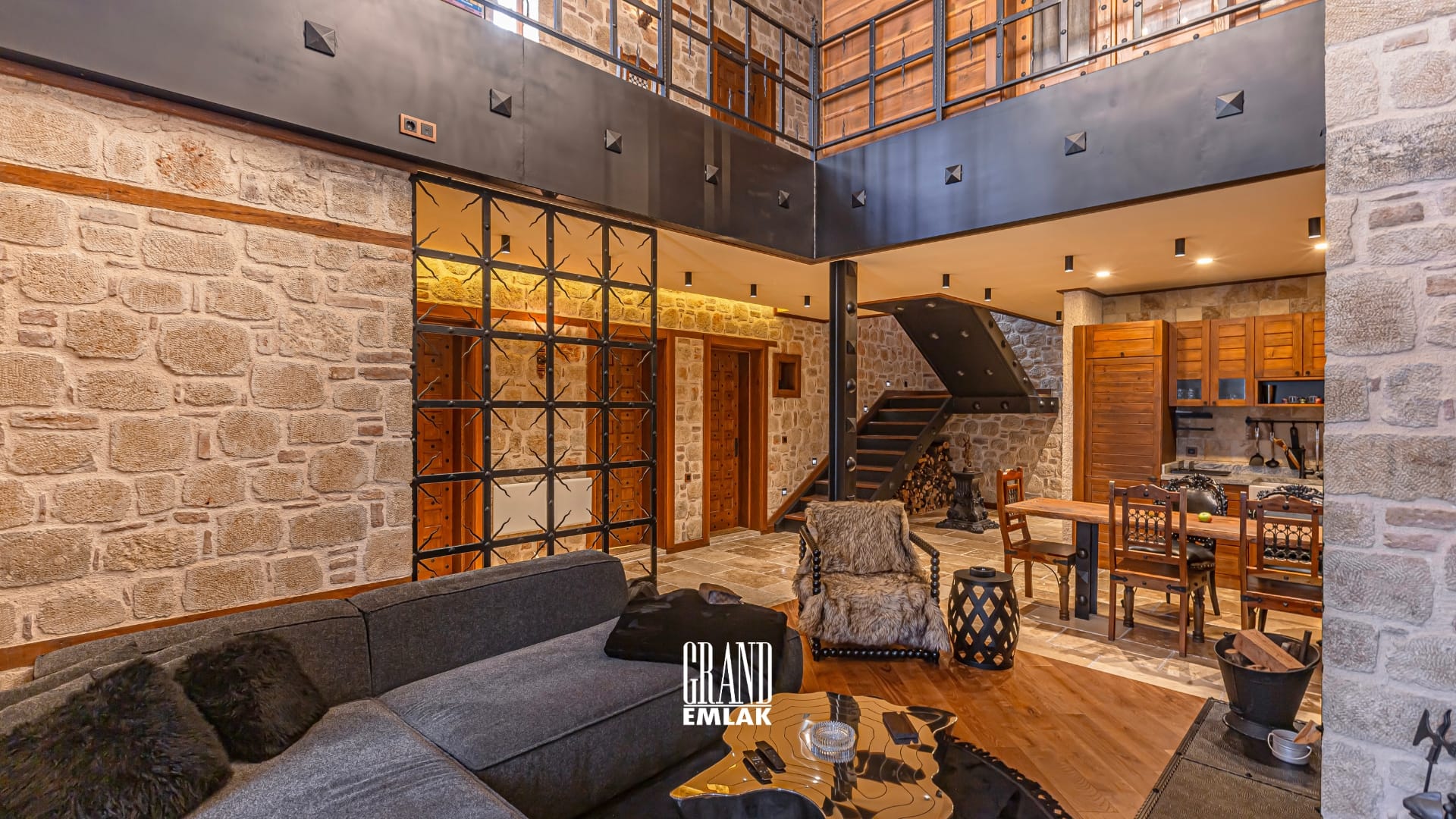 Antalya Saklıkent’te Satılık Emsalsiz Ultra Lüks Dağ Evi (22)