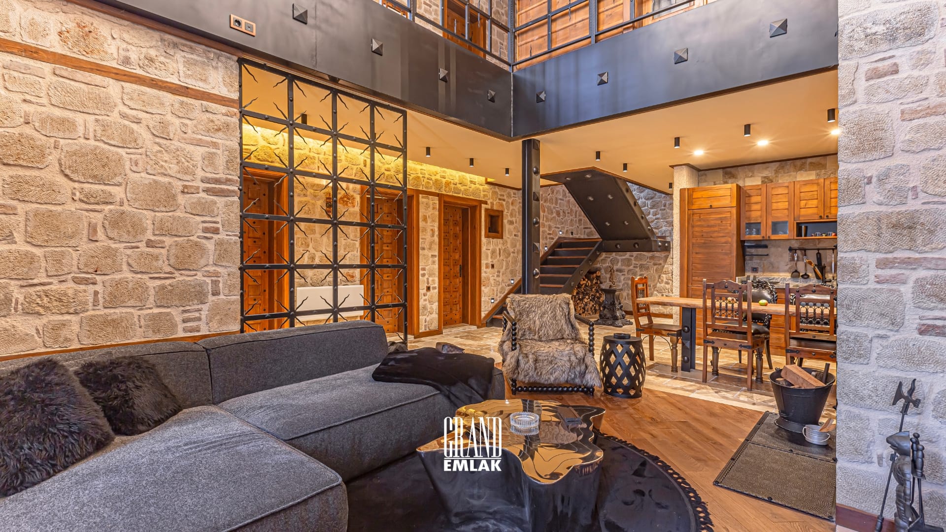 Antalya Saklıkent’te Satılık Emsalsiz Ultra Lüks Dağ Evi (24)