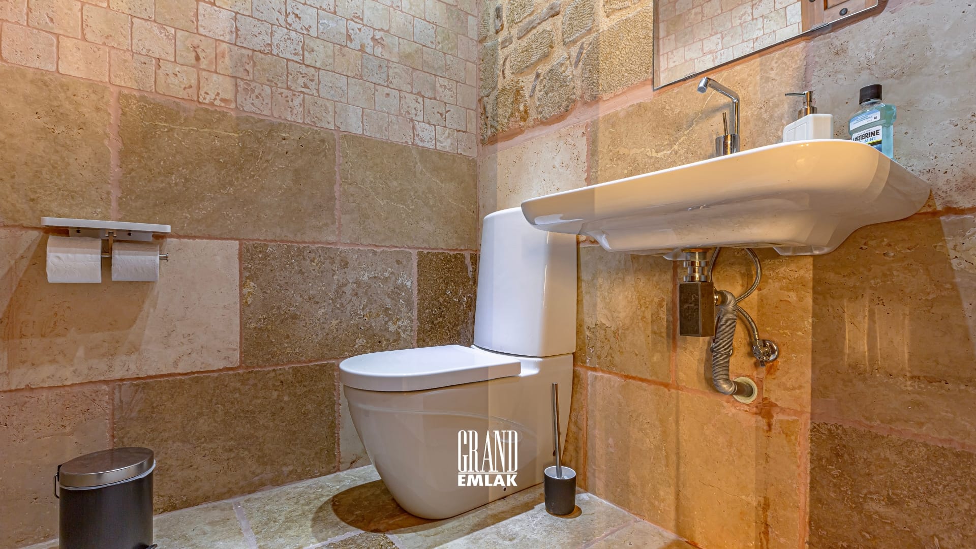 Antalya Saklıkent’te Satılık Emsalsiz Ultra Lüks Dağ Evi (38)