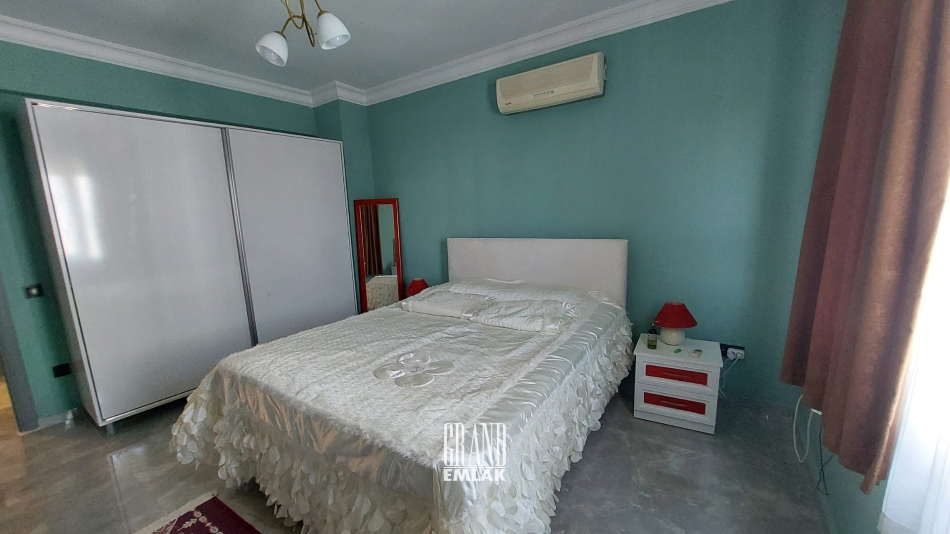 Belek’te 5+1 Müstakil Hvuzlu Geniş Bahçe Kullanımlı Triplex Villa (12)