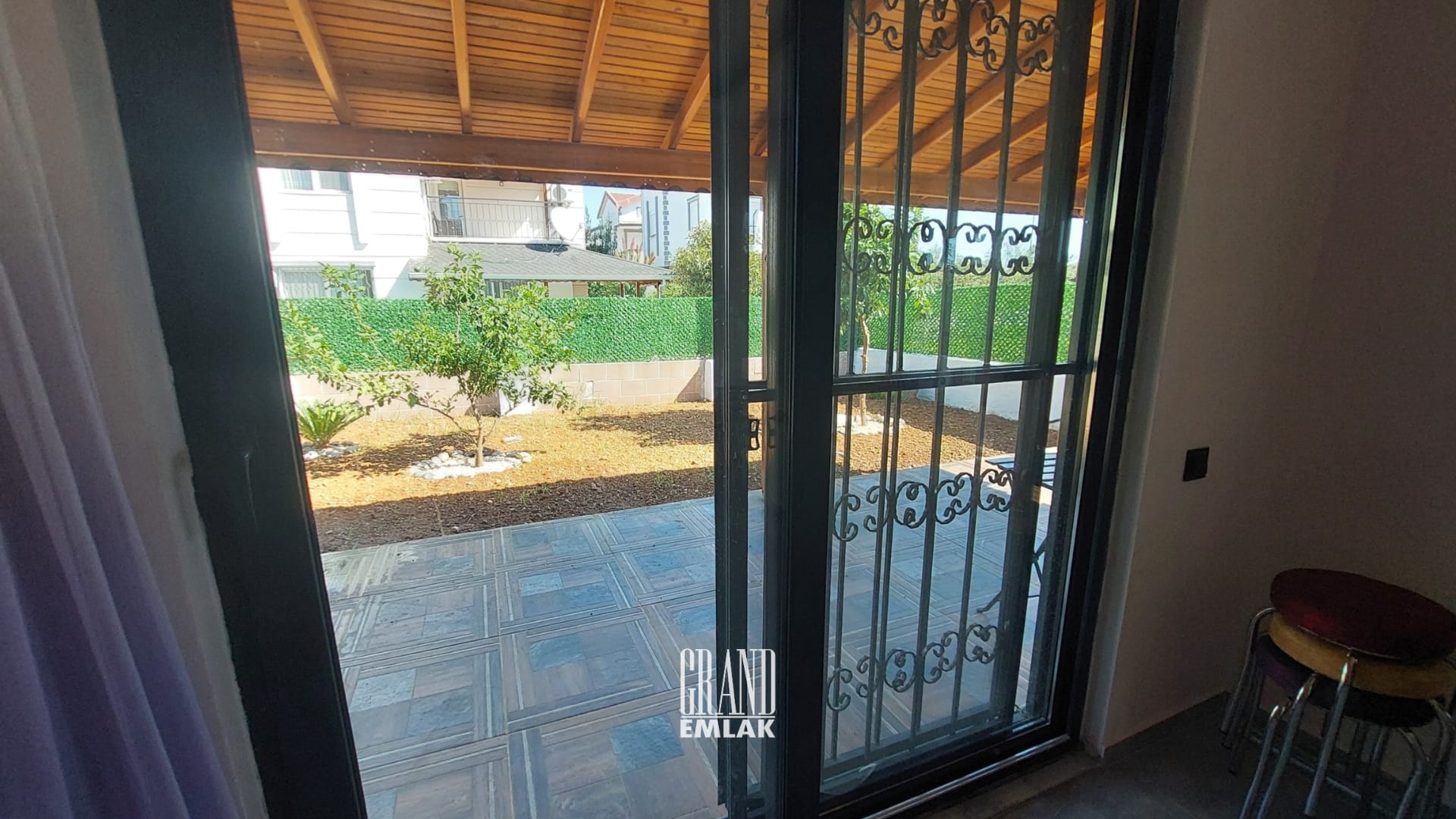 Belek’te 5+1 Müstakil Hvuzlu Geniş Bahçe Kullanımlı Triplex Villa (28)