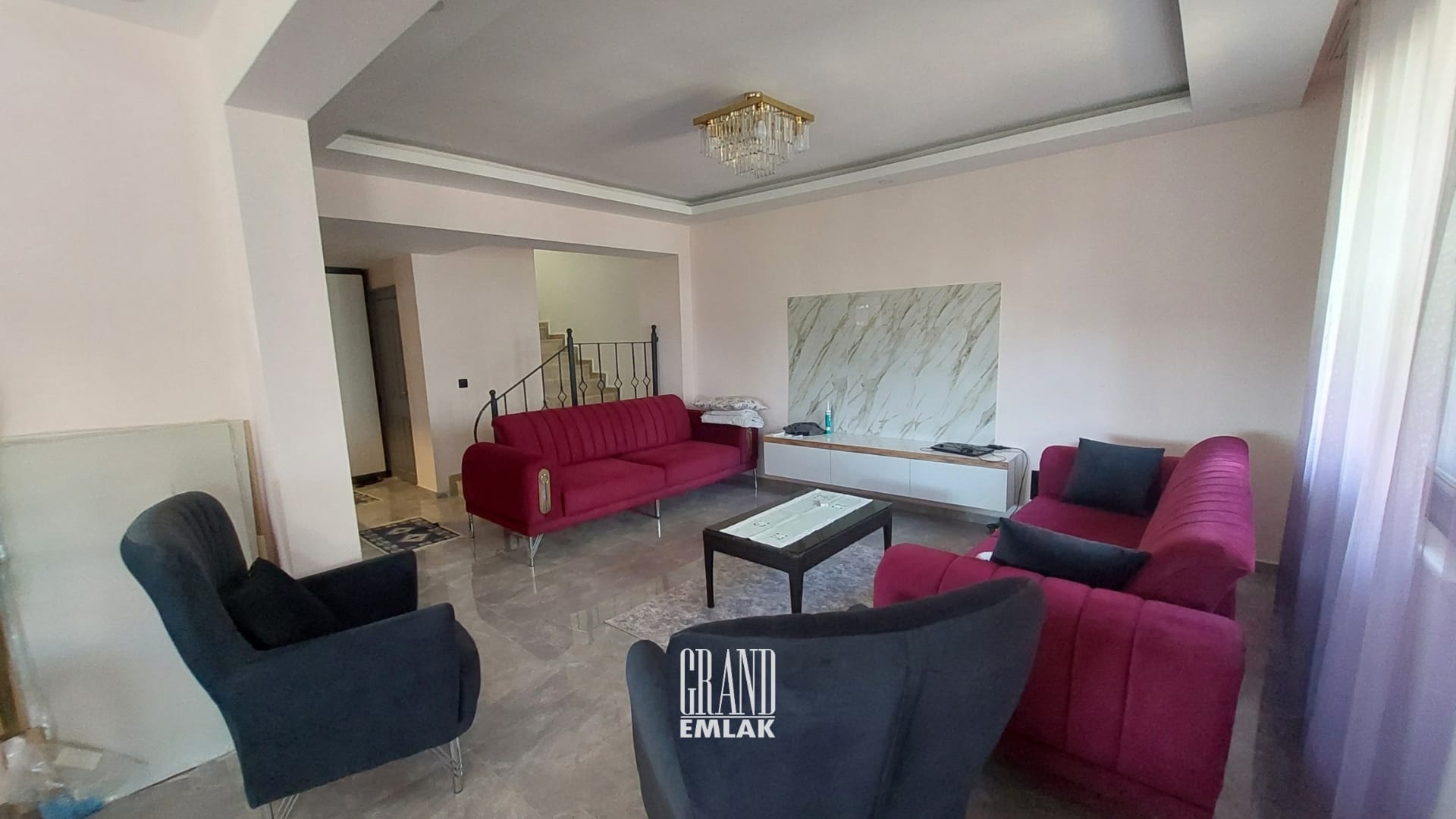 Belek’te 5+1 Müstakil Hvuzlu Geniş Bahçe Kullanımlı Triplex Villa (6)