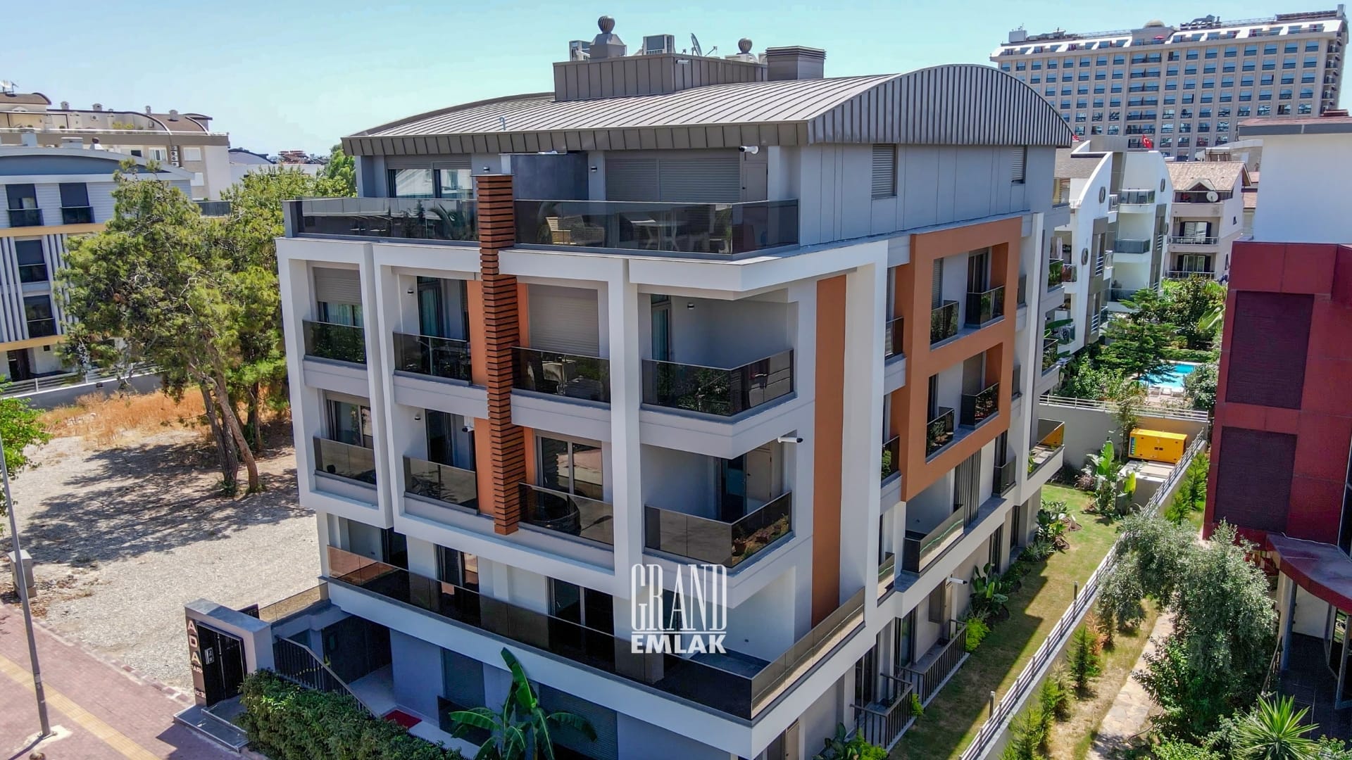 Gürsu’da Denize 350 Metre Uzaklıkta Villa Tadında Bahçeli 4+1 Satılık Dubleks Daire (11)