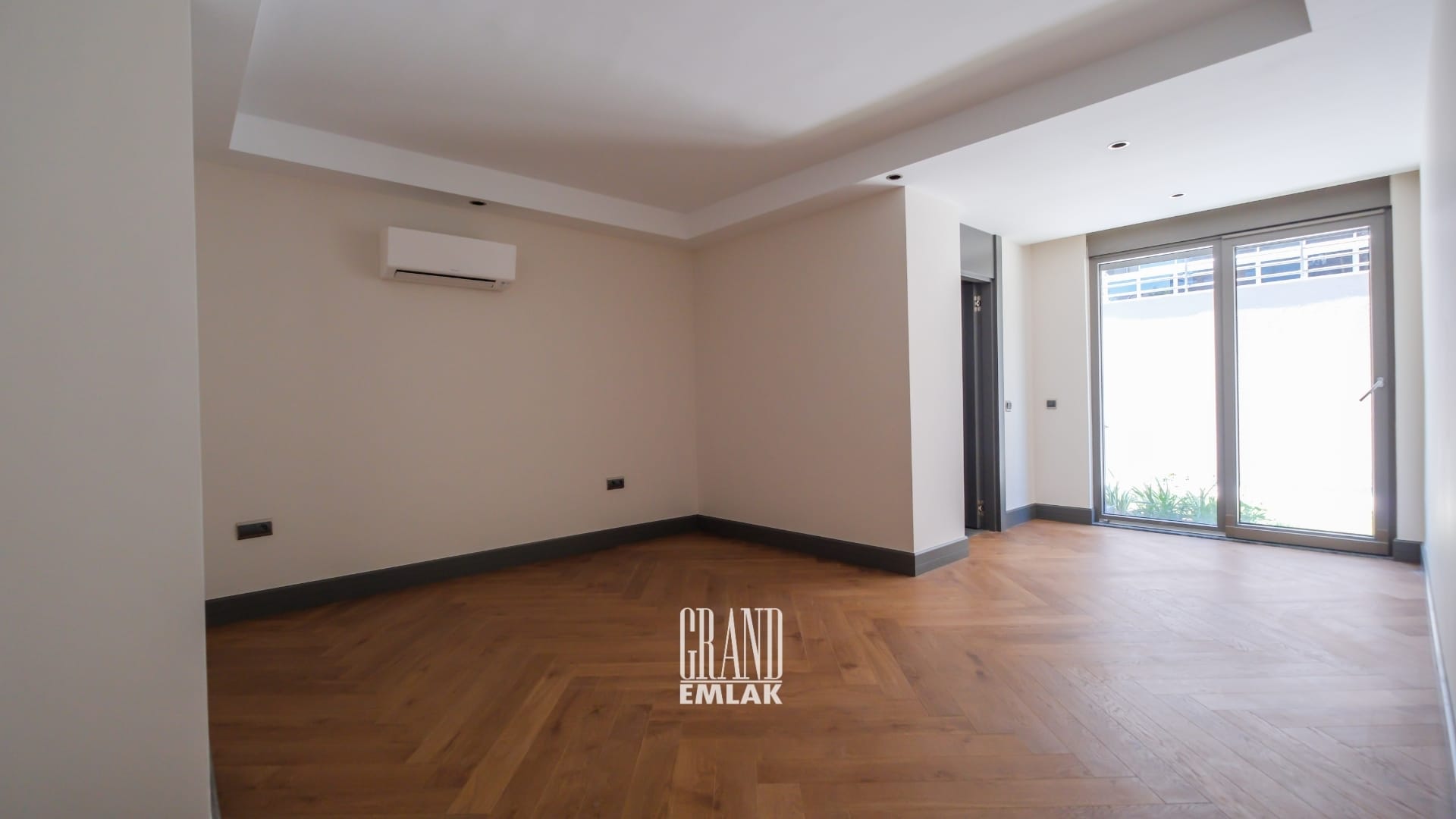 Gürsu’da Denize 350 Metre Uzaklıkta Villa Tadında Bahçeli 4+1 Satılık Dubleks Daire (29)