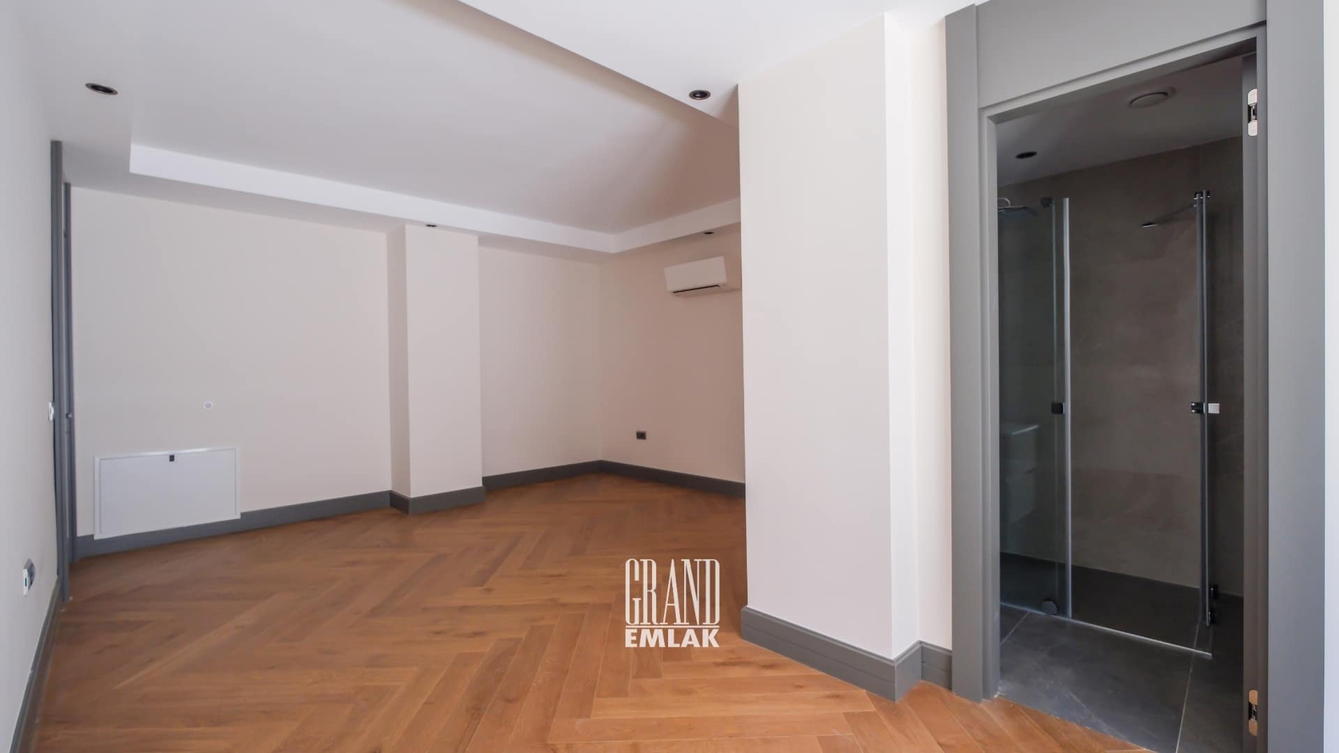 Gürsu’da Denize 350 Metre Uzaklıkta Villa Tadında Bahçeli 4+1 Satılık Dubleks Daire (31)