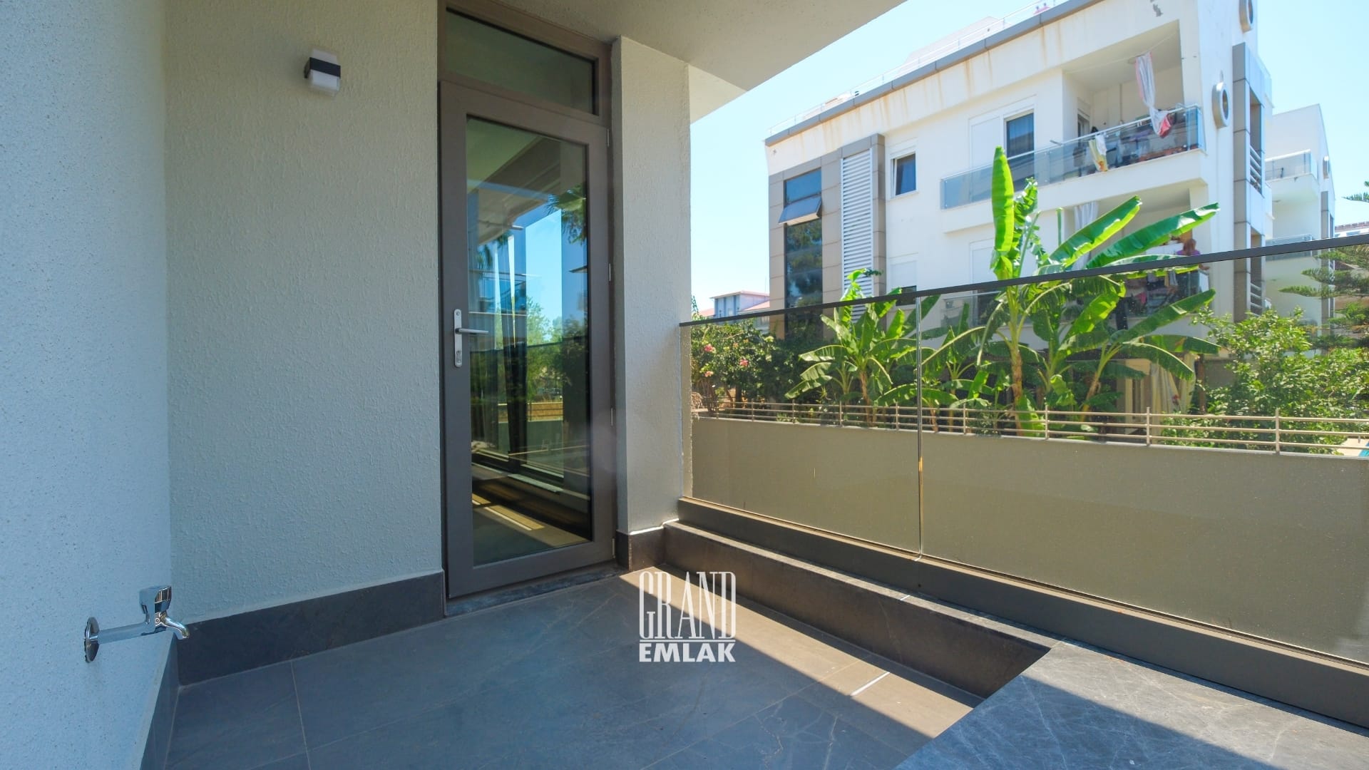 Gürsu’da Denize 350 Metre Uzaklıkta Villa Tadında Bahçeli 4+1 Satılık Dubleks Daire (44)