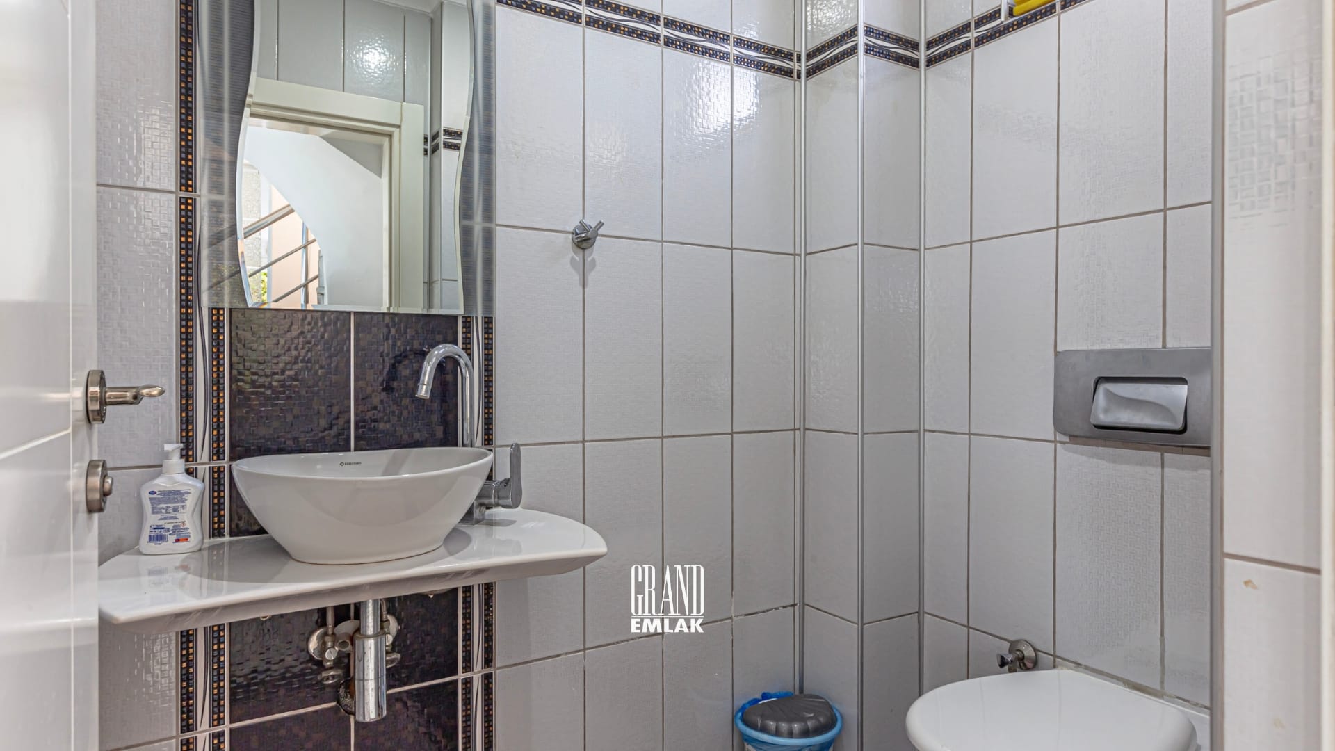 Kadriye’de Müstakil Havuzlu 4+1 Kiralık Villa (10)