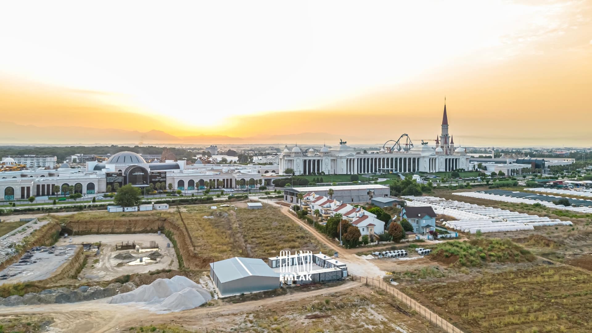 Kadriye’de Müstakil Havuzlu 4+1 Kiralık Villa (33)