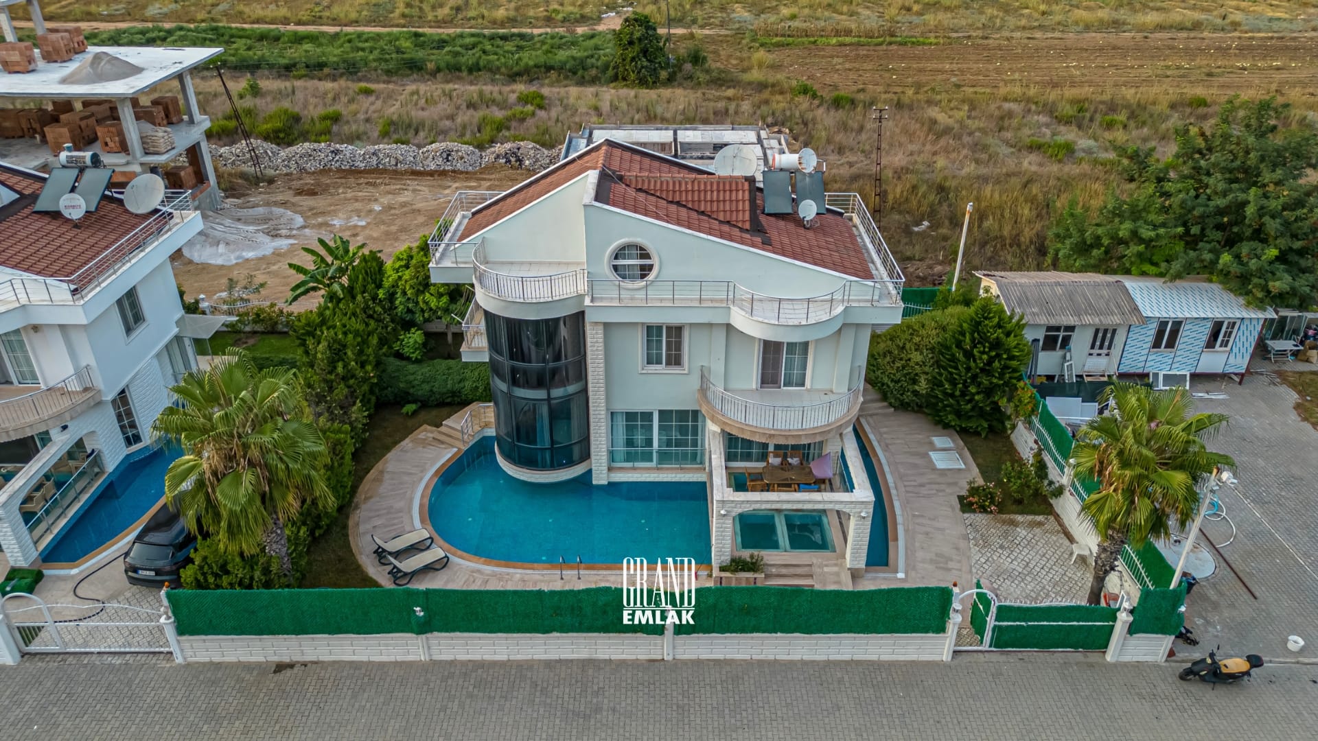 Kadriye’de Müstakil Havuzlu 4+1 Kiralık Villa (38)