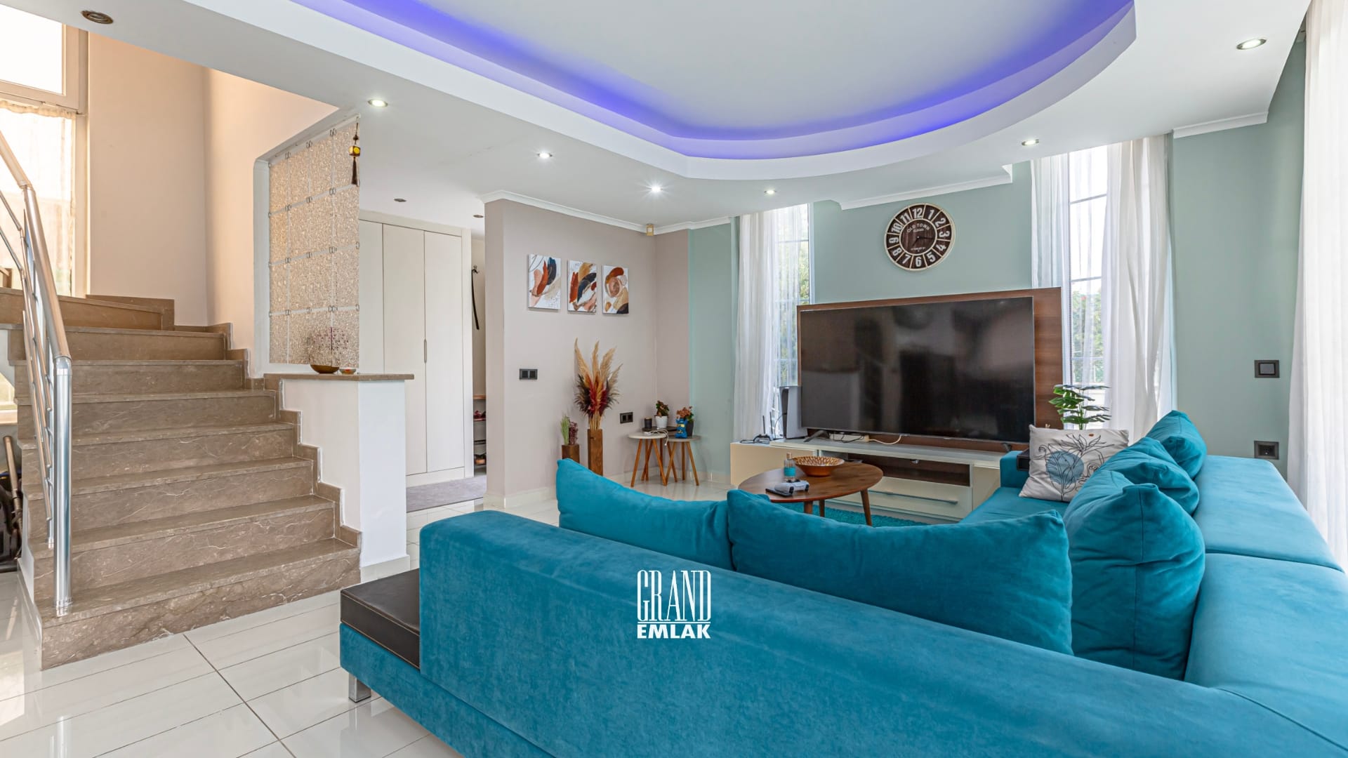 Kadriye’de Müstakil Havuzlu 4+1 Kiralık Villa (6)