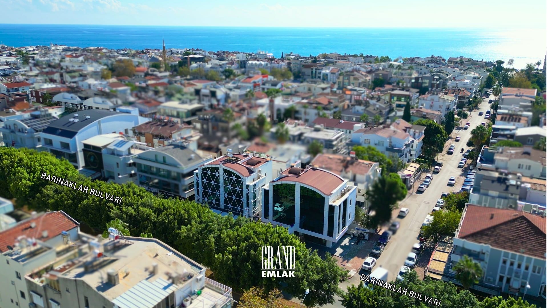 Barınaklar Bulvarı’nın En Prestijli 2 Binası Satışta, Kurumsal Kiracılı (2)