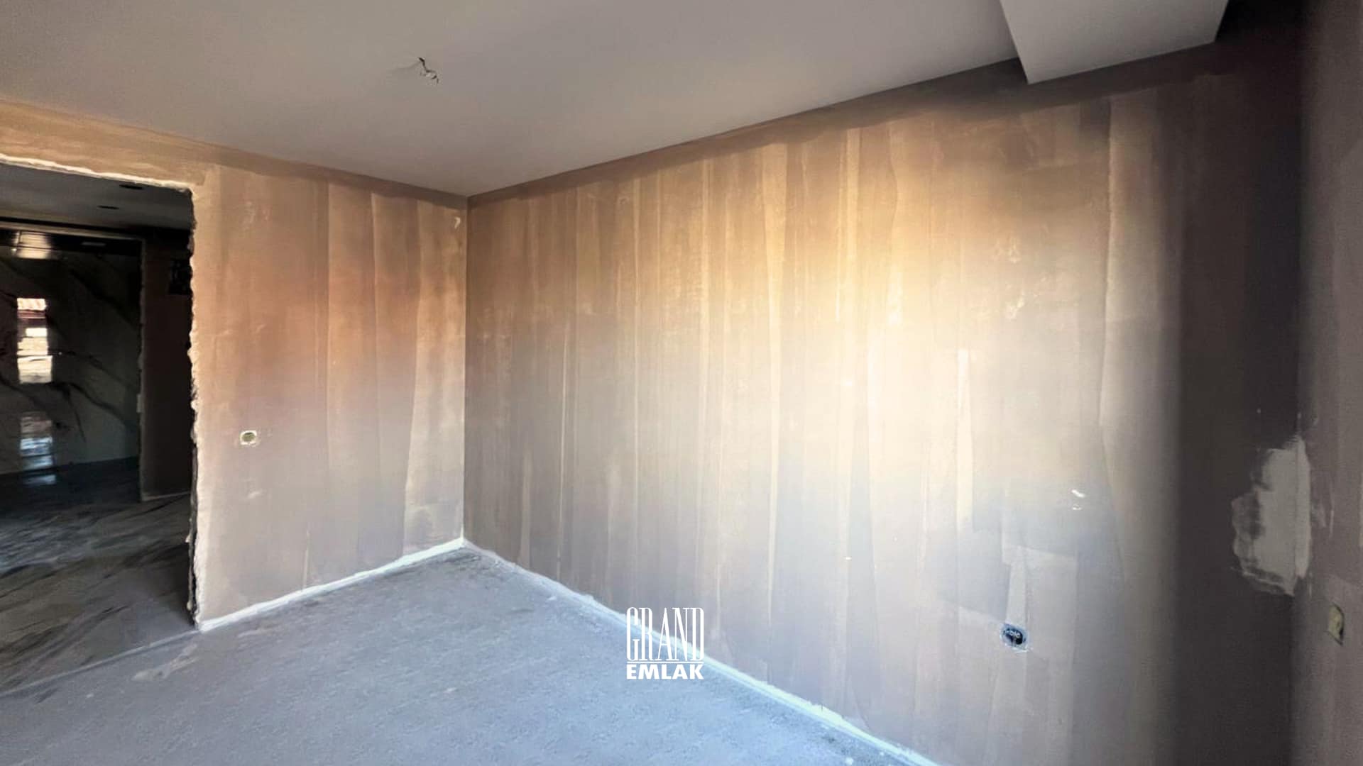 Sarısu’da Dağ Manzaralı Süper Fırsat Yatırımlık Satılık 2+1 Daire (10)