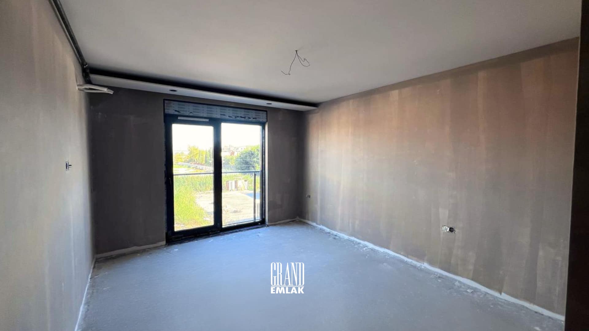 Sarısu’da Dağ Manzaralı Süper Fırsat Yatırımlık Satılık 2+1 Daire (12)