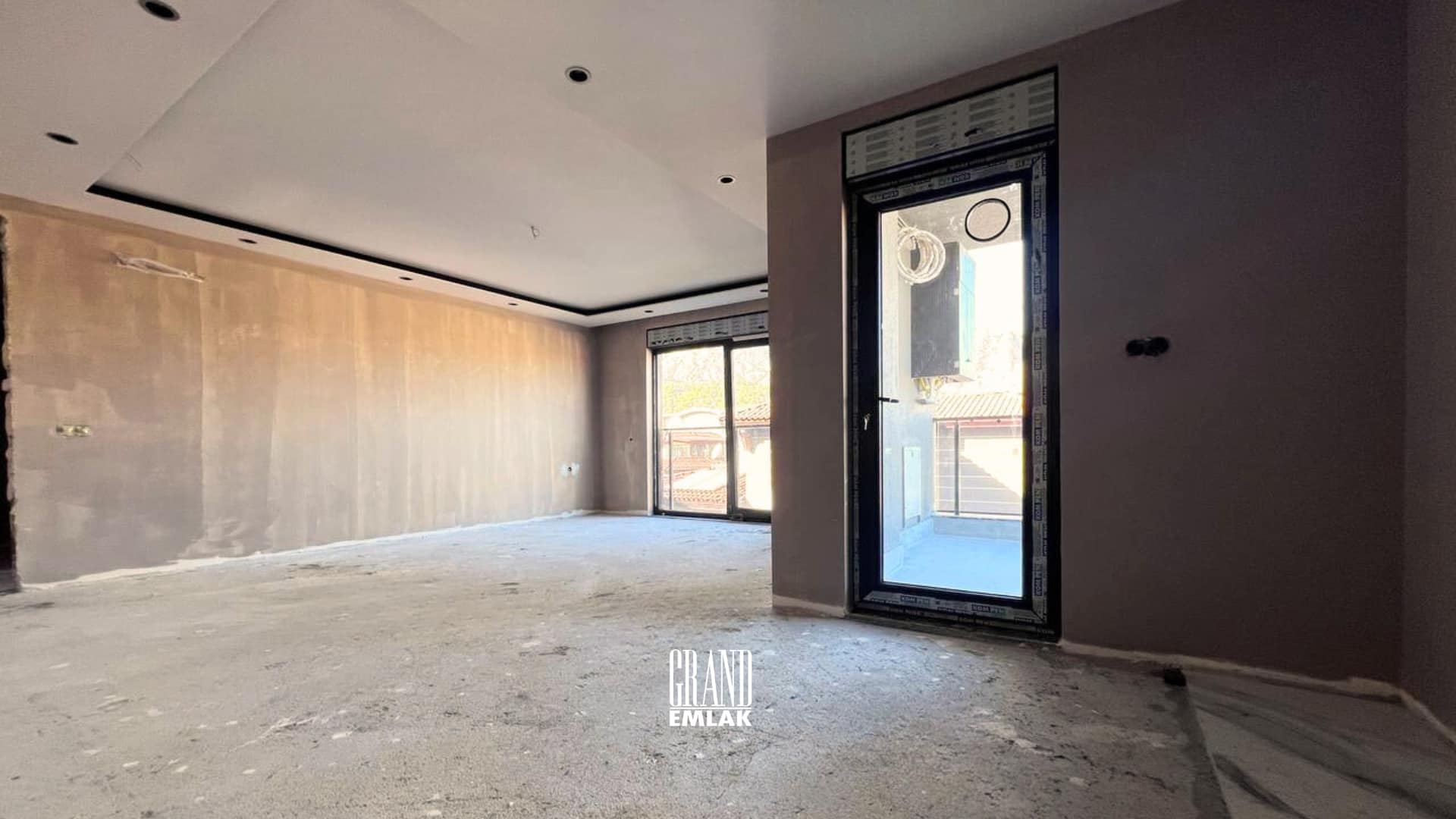 Sarısu’da Dağ Manzaralı Süper Fırsat Yatırımlık Satılık 2+1 Daire (14)