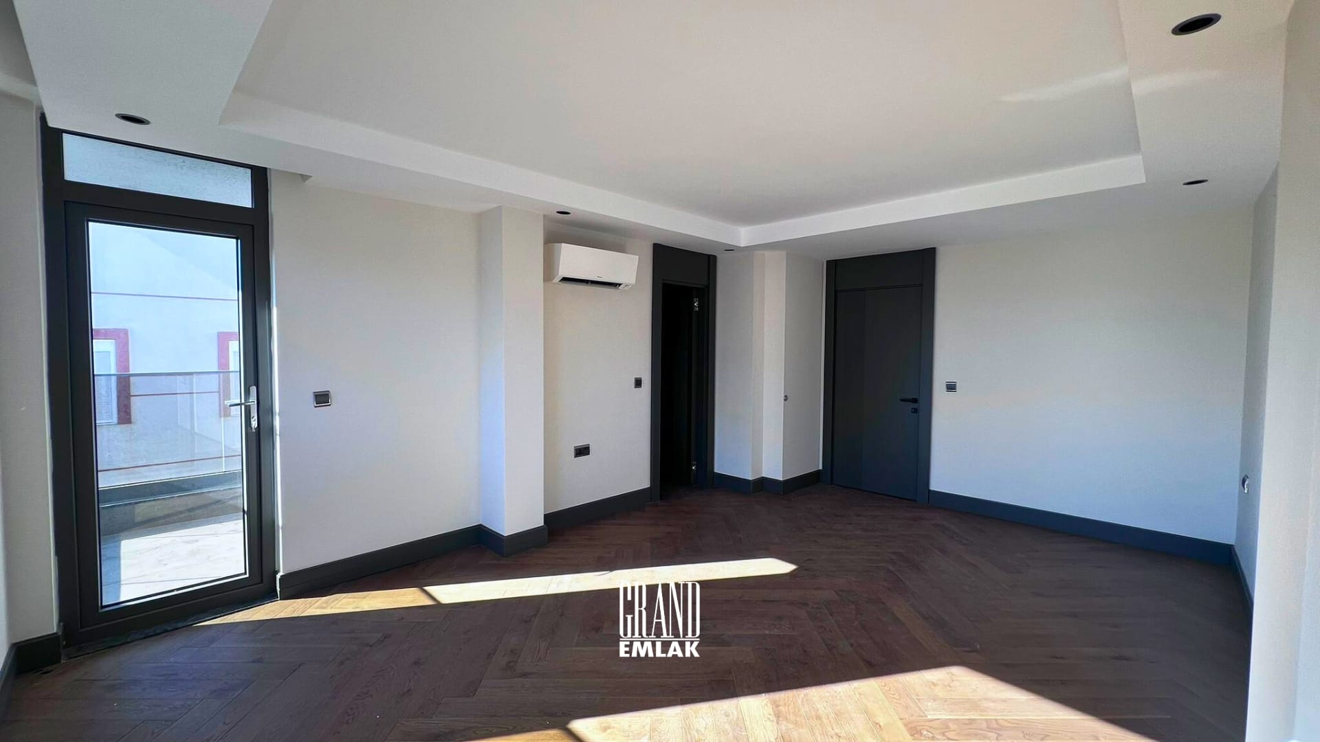 Gürsu’da Denize 350 Metre Uzaklıkta Dağ Manzaralı Geniş 3+1 Satılık Daire (26)