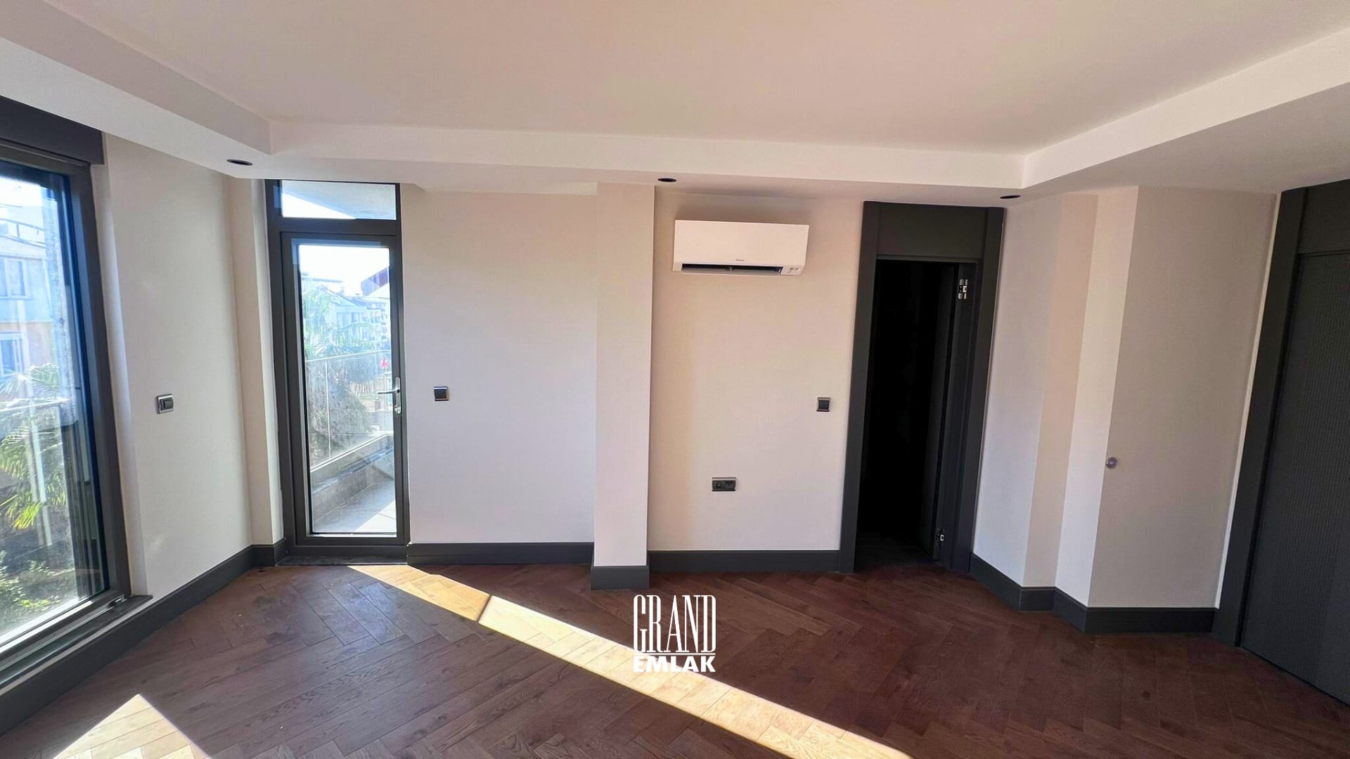 Gürsu’da Denize 350 Metre Uzaklıkta Dağ Manzaralı Geniş 3+1 Satılık Daire (27)
