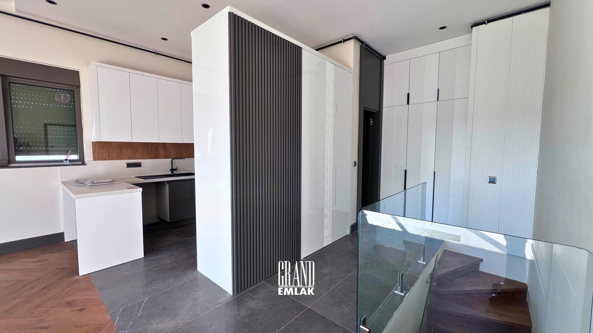 Gürsu’da Denize 350 Metre Uzaklıkta Dağ Manzaralı Geniş 3+1 Satılık Daire (9)