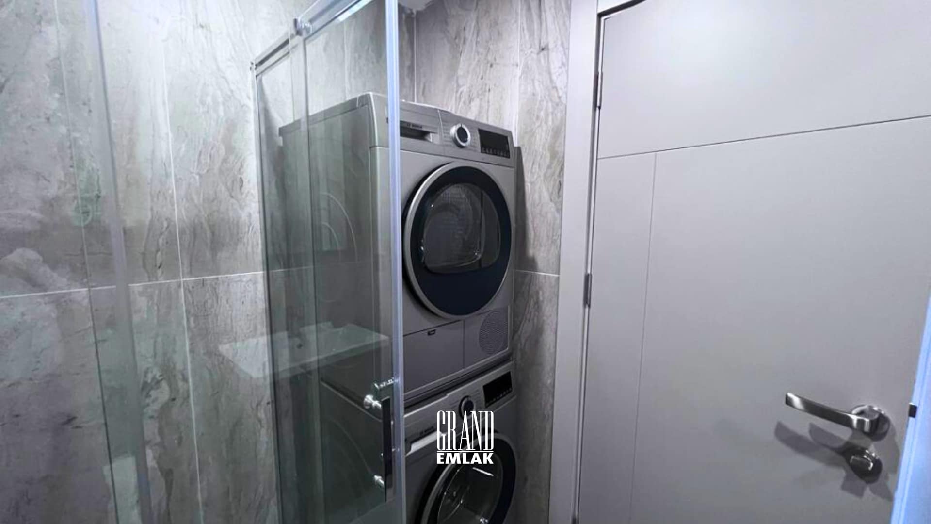 Güzeloba’da Lüks Site İçerisinde Mobilyalı 2+1 Satılık Dubleks Daire (19)