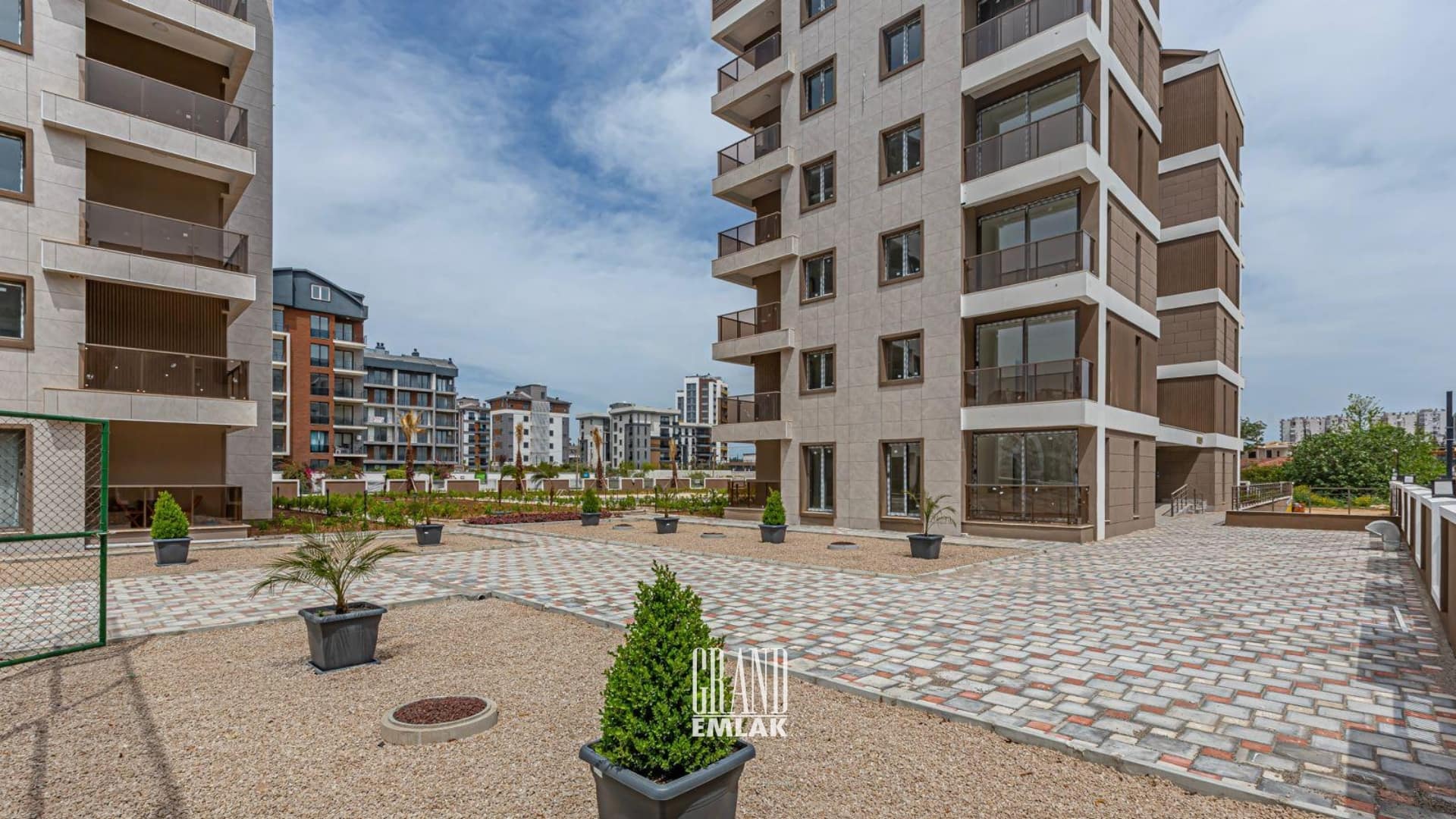 Altıntaş, Demirbağ Residance 3 Sitesinde (8)