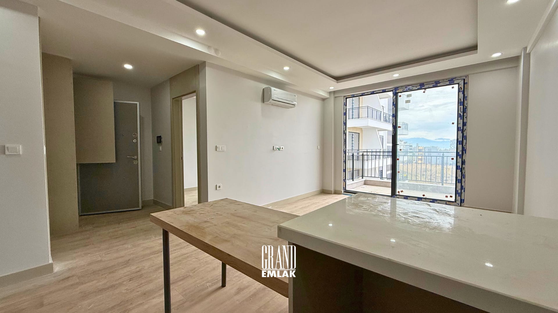 Lukka Coast Sitesi’nde Finike Sahili’ne Yakın 2. katta 1+1 Satılık Daire 1 (23)