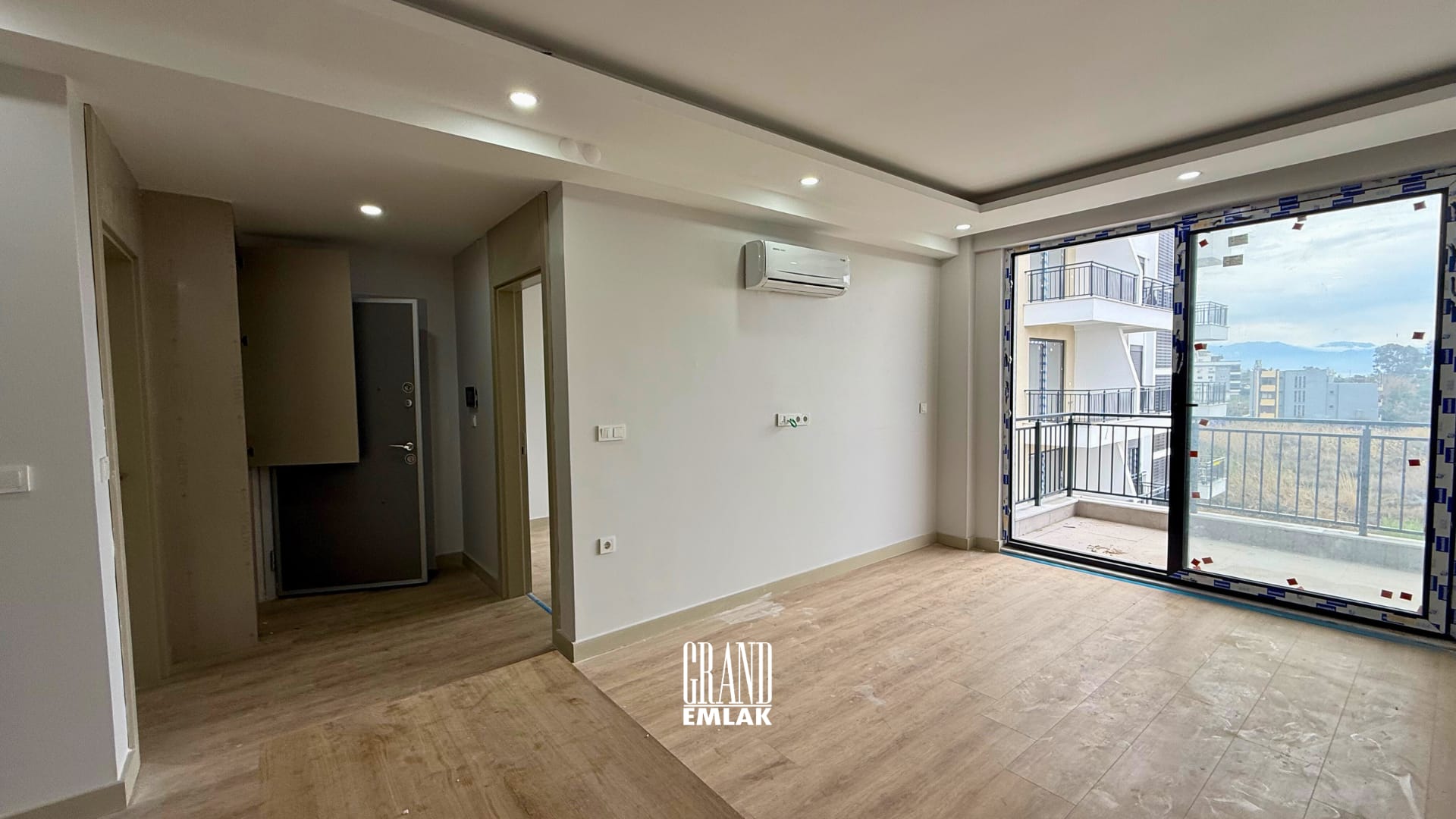 Lukka Coast Sitesi’nde Finike Sahili’ne Yakın 2. katta 1+1 Satılık Daire 1 (24)