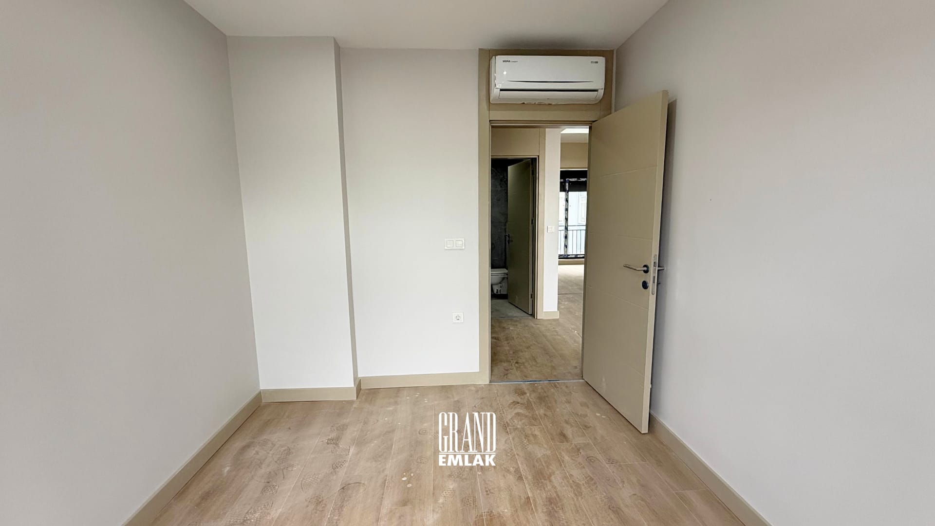 Lukka Coast Sitesi’nde Finike Sahili’ne Yakın 2. katta 1+1 Satılık Daire 1 (45)