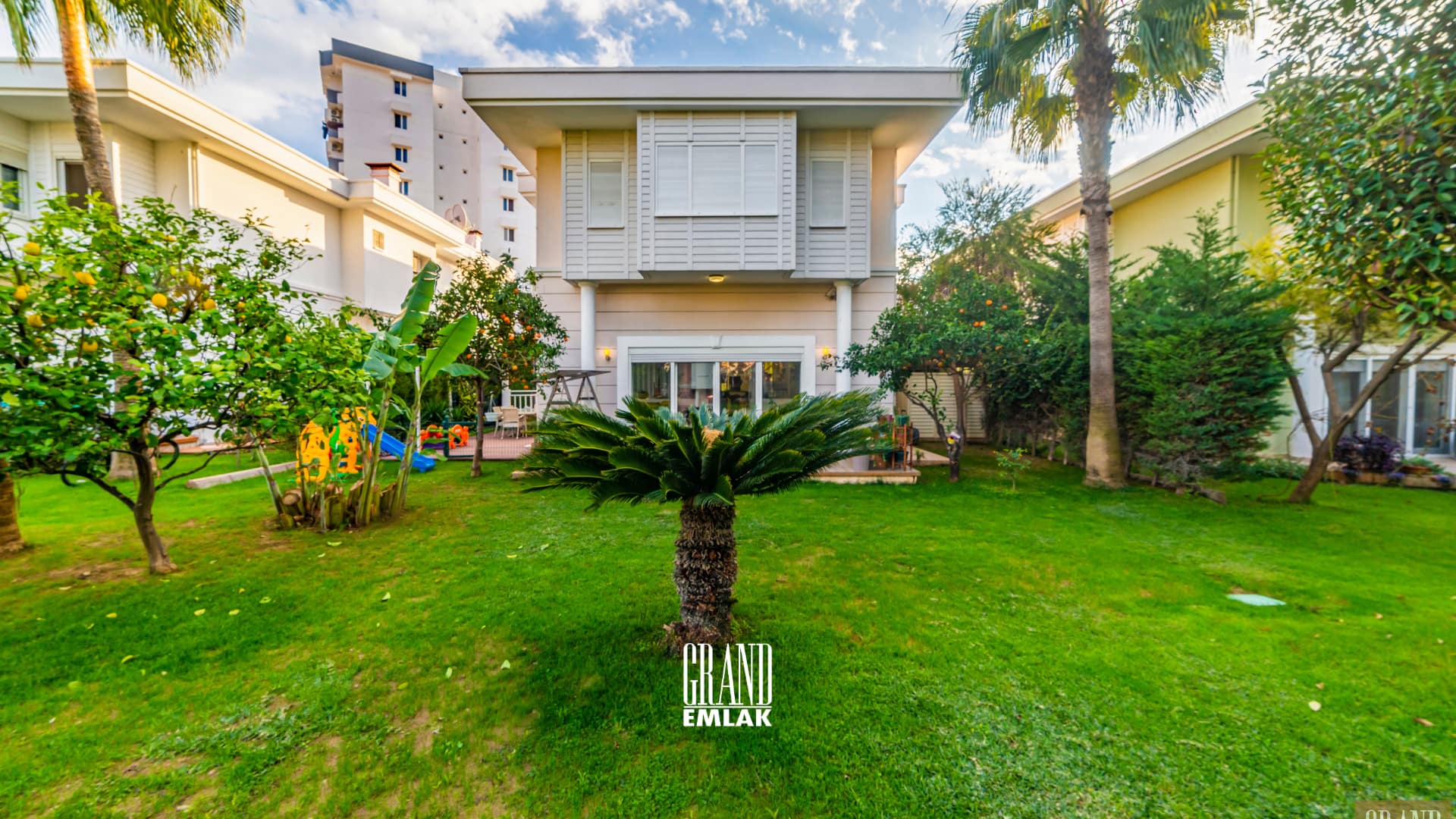 FENER KONAKLARI’NDA KİRALIK MÜSTAKİL 4+2 LÜKS VİLLA (25)