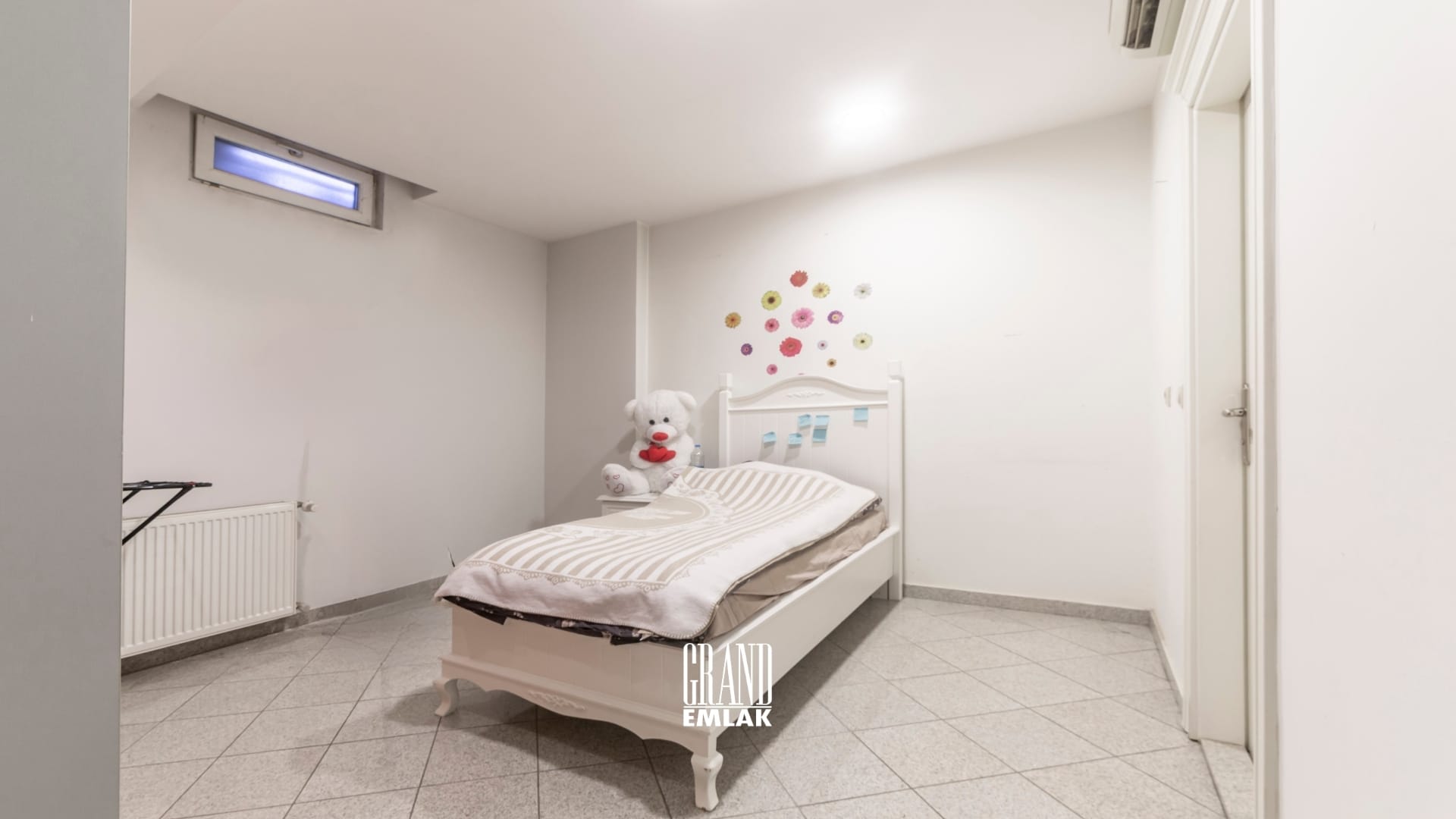 FENER KONAKLARI’NDA SATILIK MÜSTAKİL 4+2 LÜKS VİLLA (21)