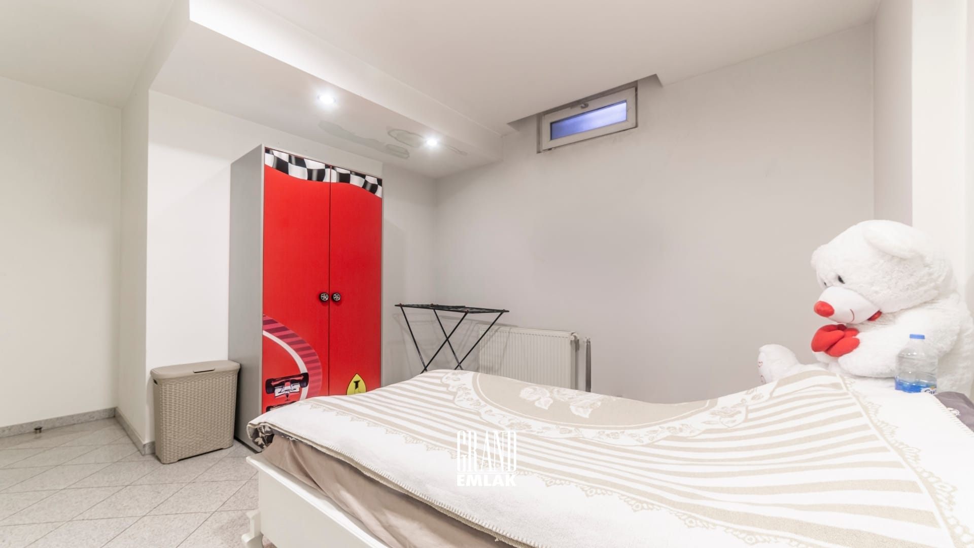 FENER KONAKLARI’NDA SATILIK MÜSTAKİL 4+2 LÜKS VİLLA (54)