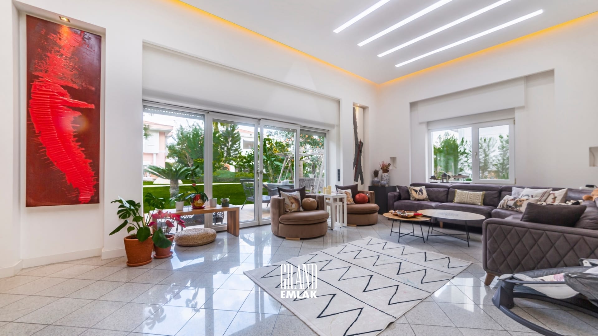 FENER KONAKLARI’NDA SATILIK MÜSTAKİL 4+2 LÜKS VİLLA logolu (31)