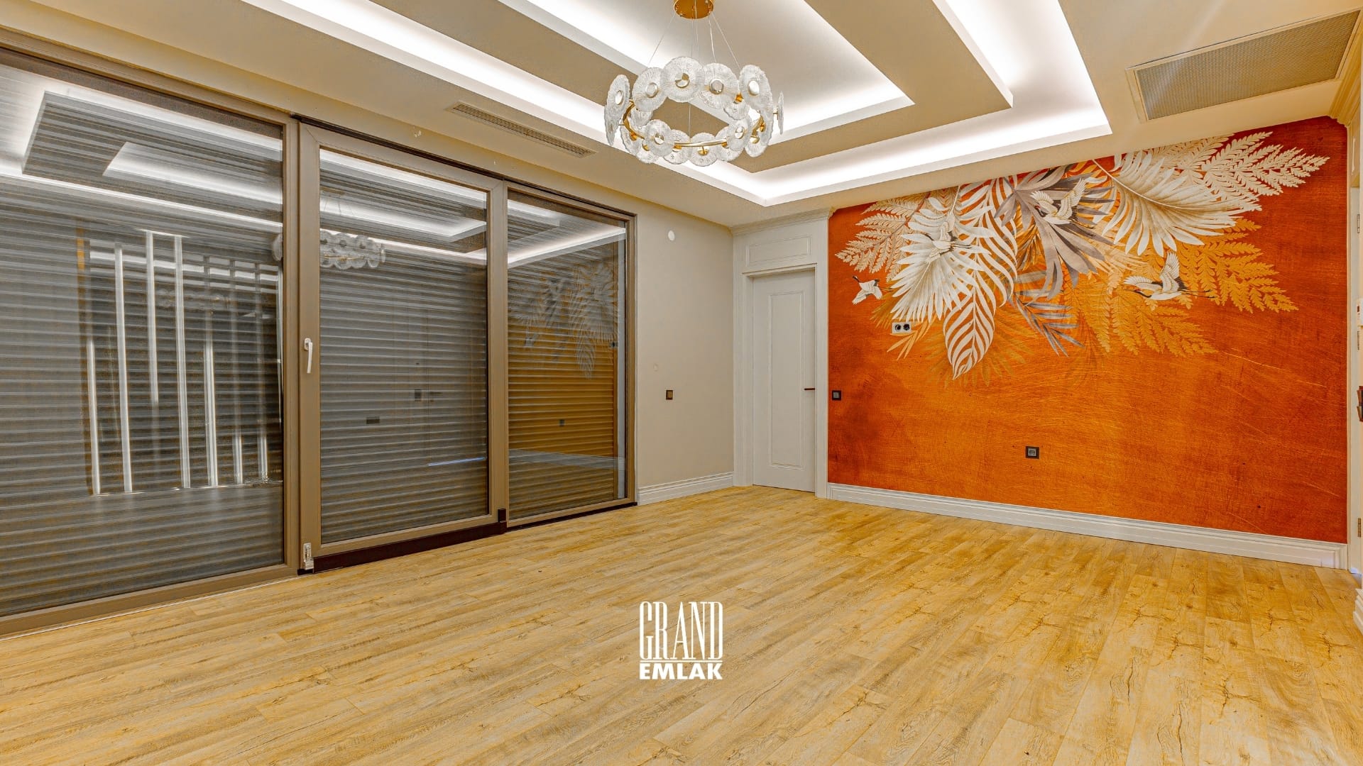 Lüks Site İçeresinde, Özel Açık ve Kapalı Yüzme Havuzlu 6+1 Villa (33)