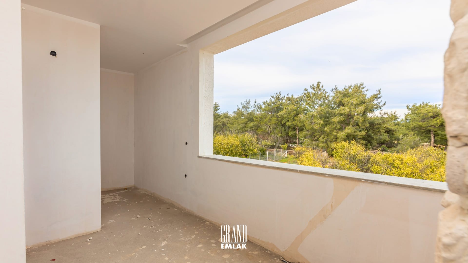 gaziler’de villa grand logolu (20)