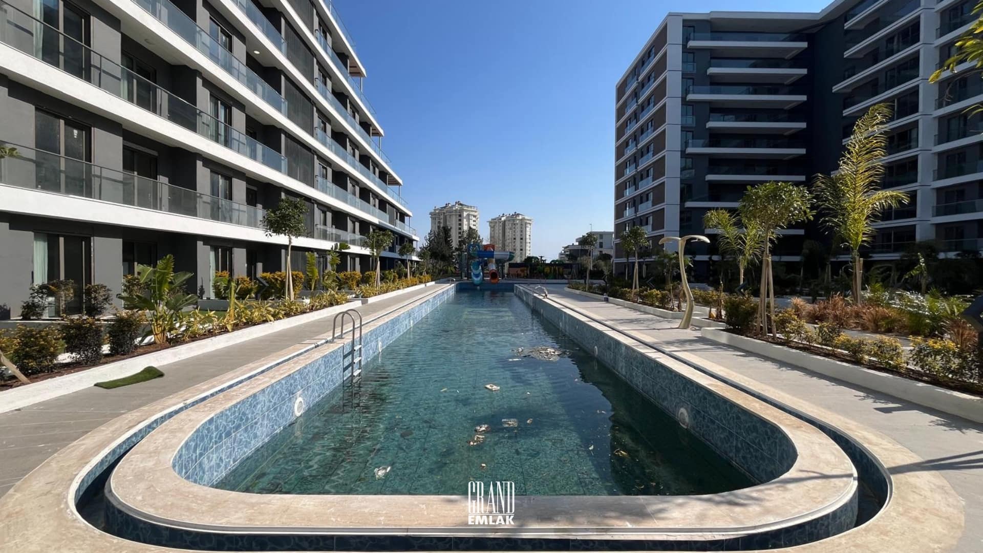 Altıntaş Cross Twins’te Havuz Cepheli 1+1 Satılık Daire (17)